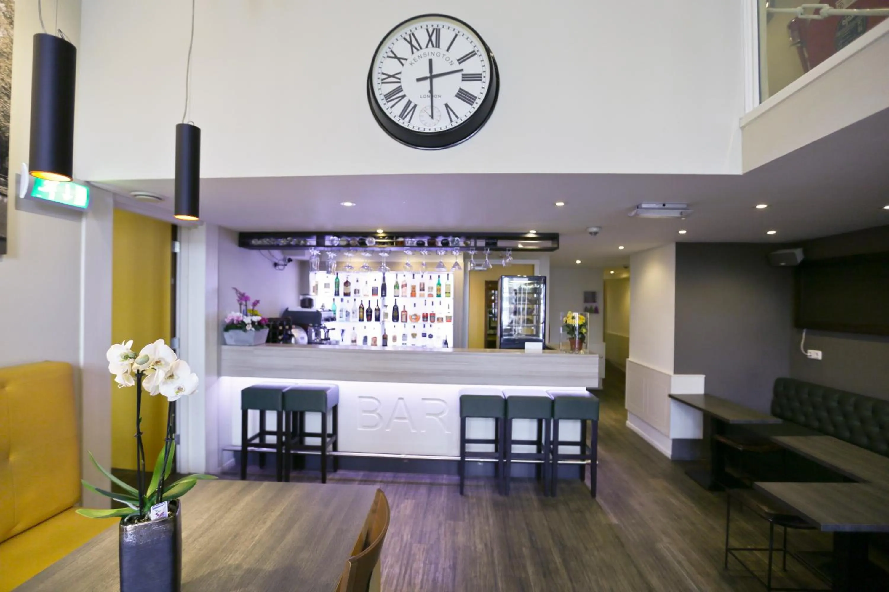 Lounge or bar in City Hotel Amsterdam