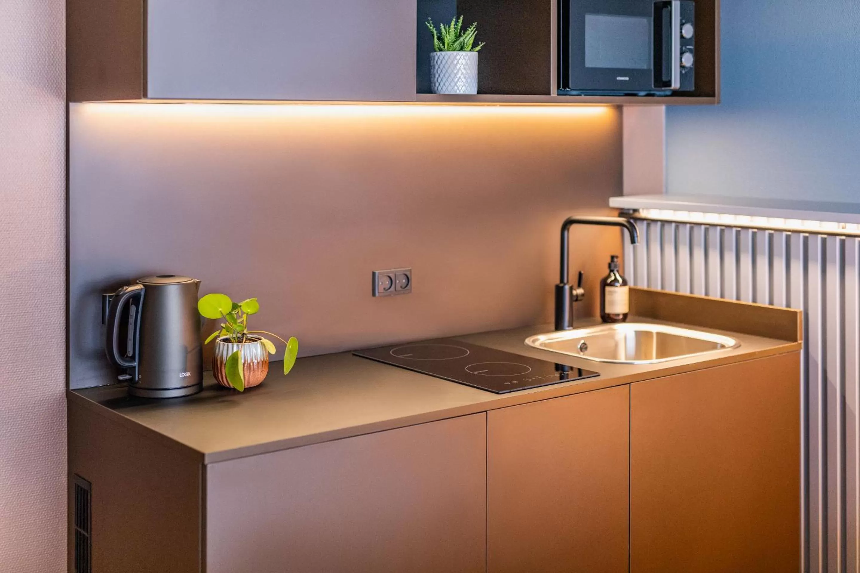 Coffee/tea facilities in Pier 5 Hotel