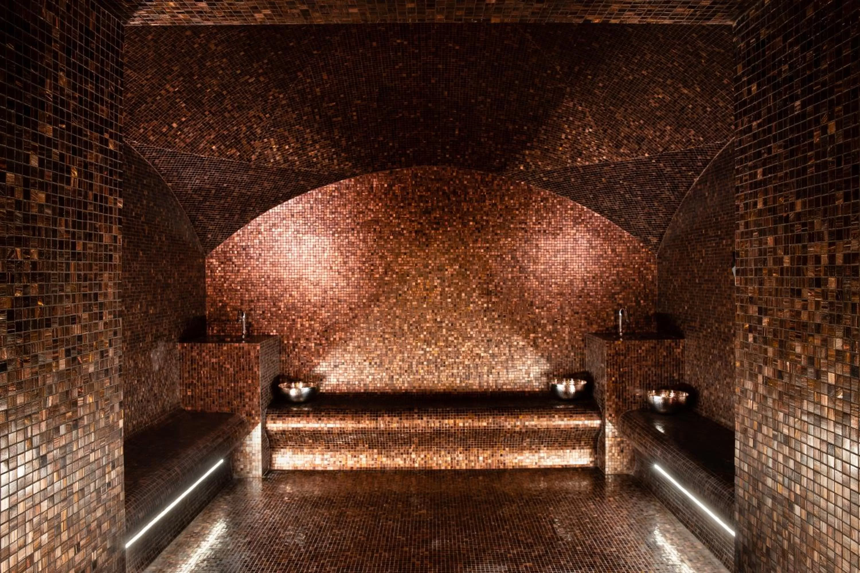 Steam room in Royal Hainaut Spa & Resort Hotel