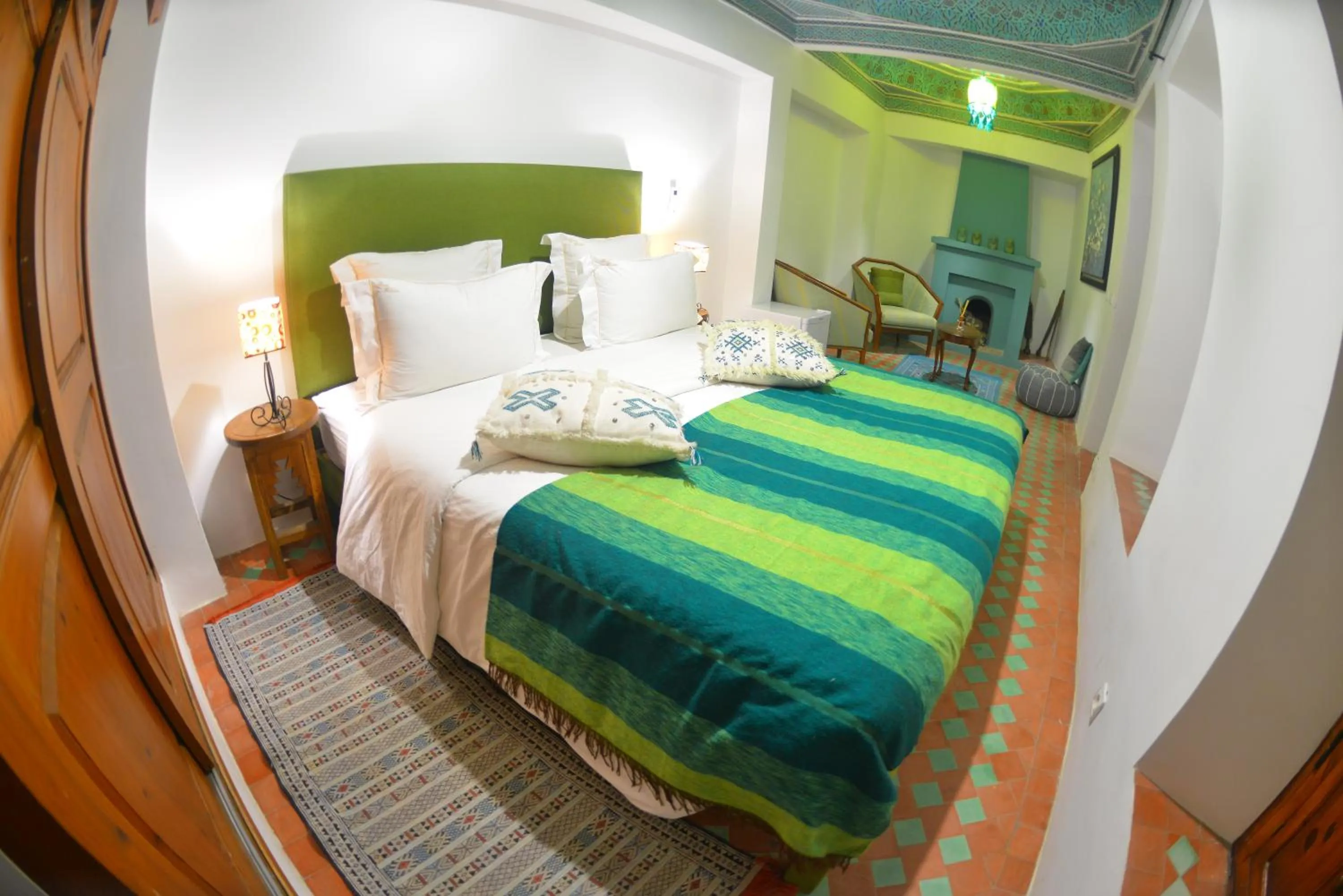 Photo of the whole room, Bed in Riad Hidden