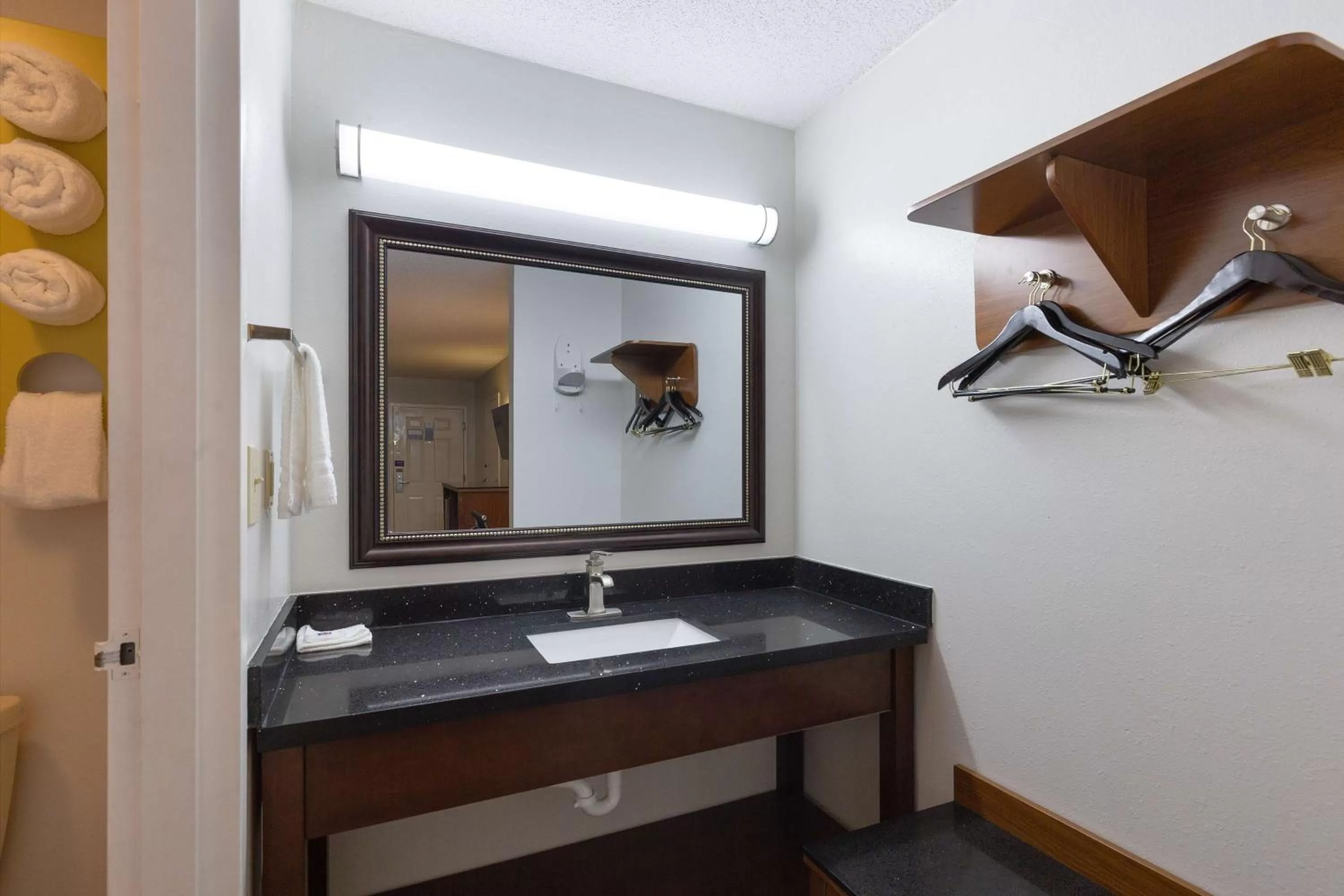 Bathroom in Motel 6-Albany, GA