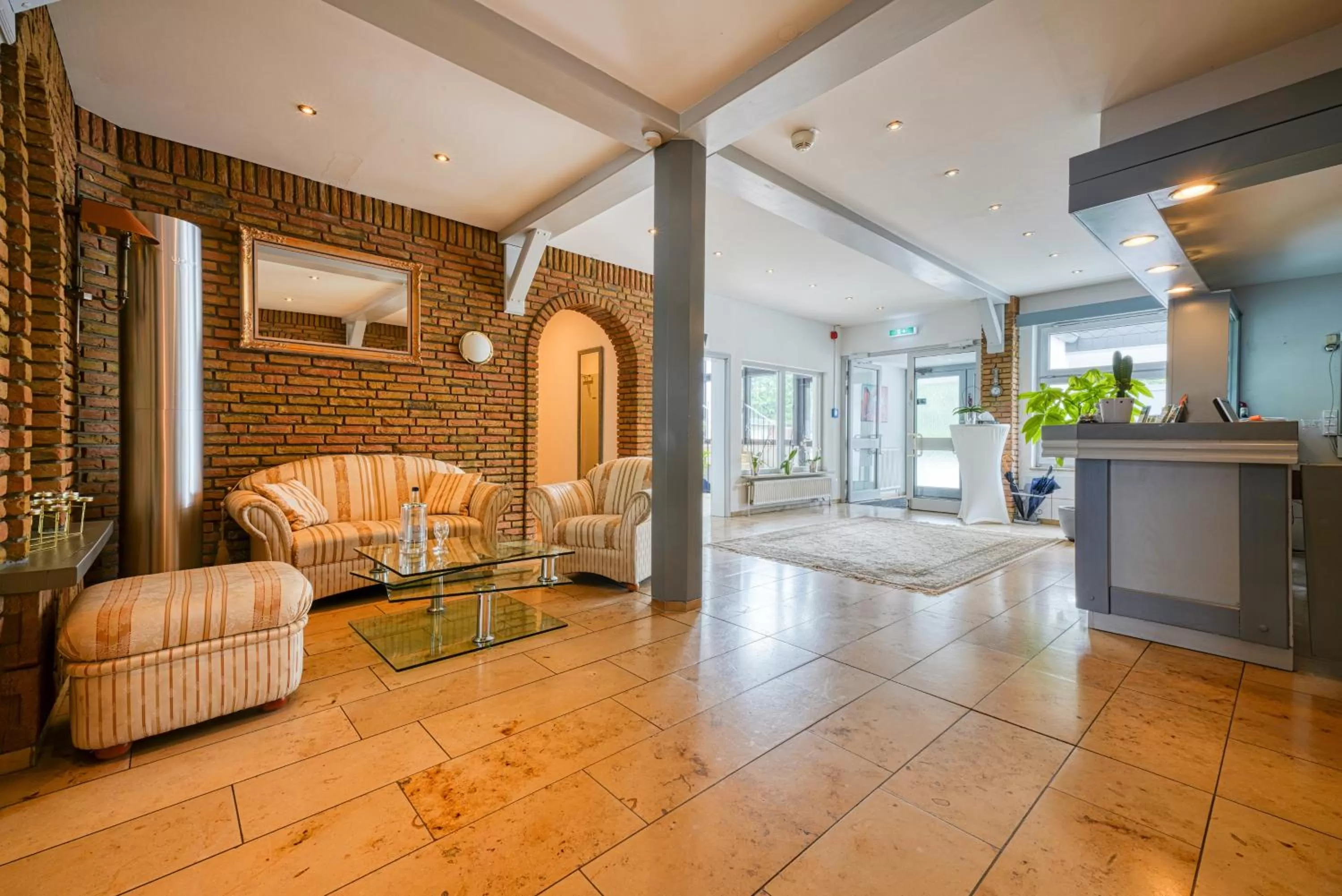 Communal lounge/ TV room in Hotel Seeblick Försterhaus