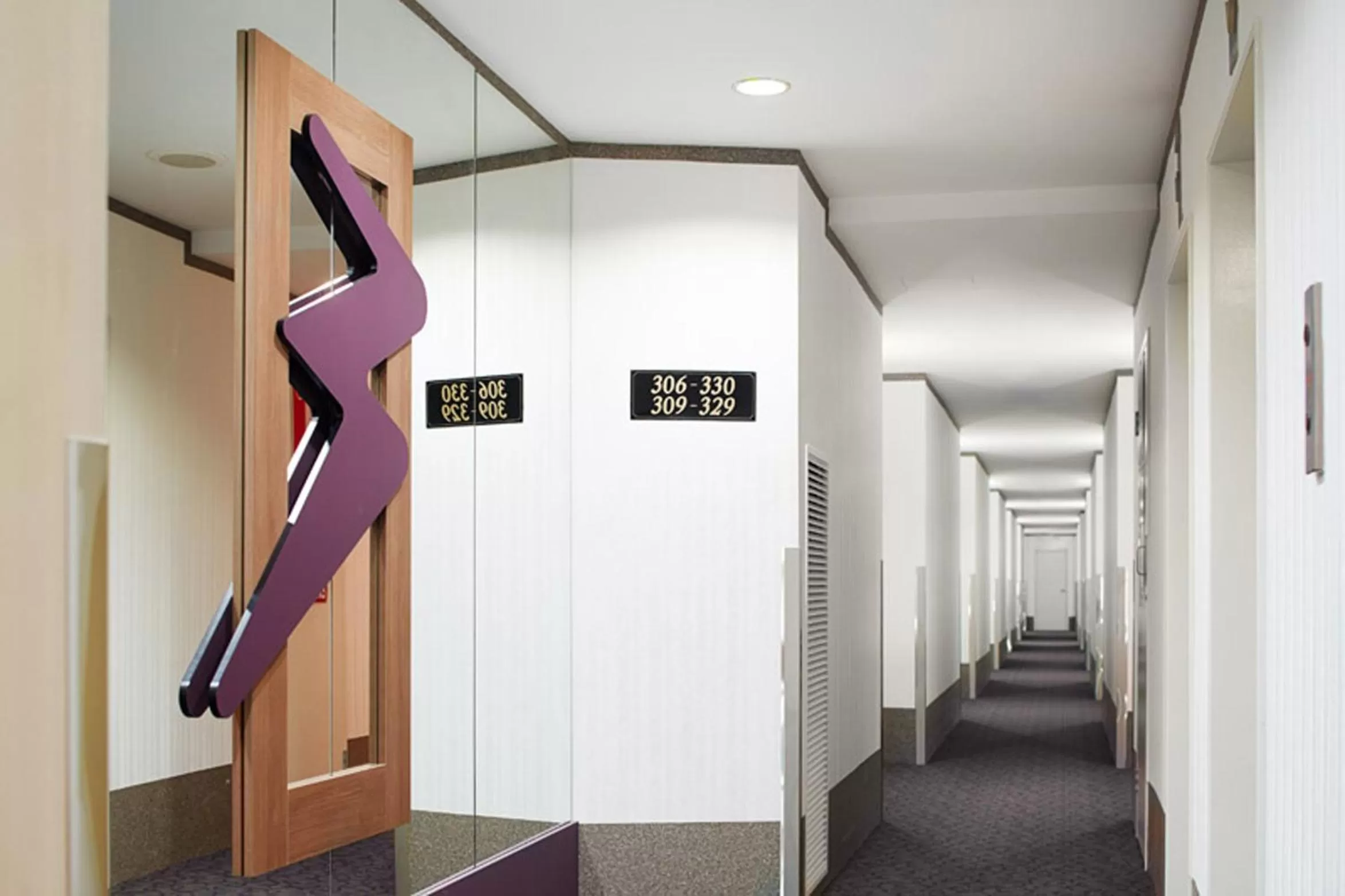 Decorative detail in Quality Hotel Ambassador Perth