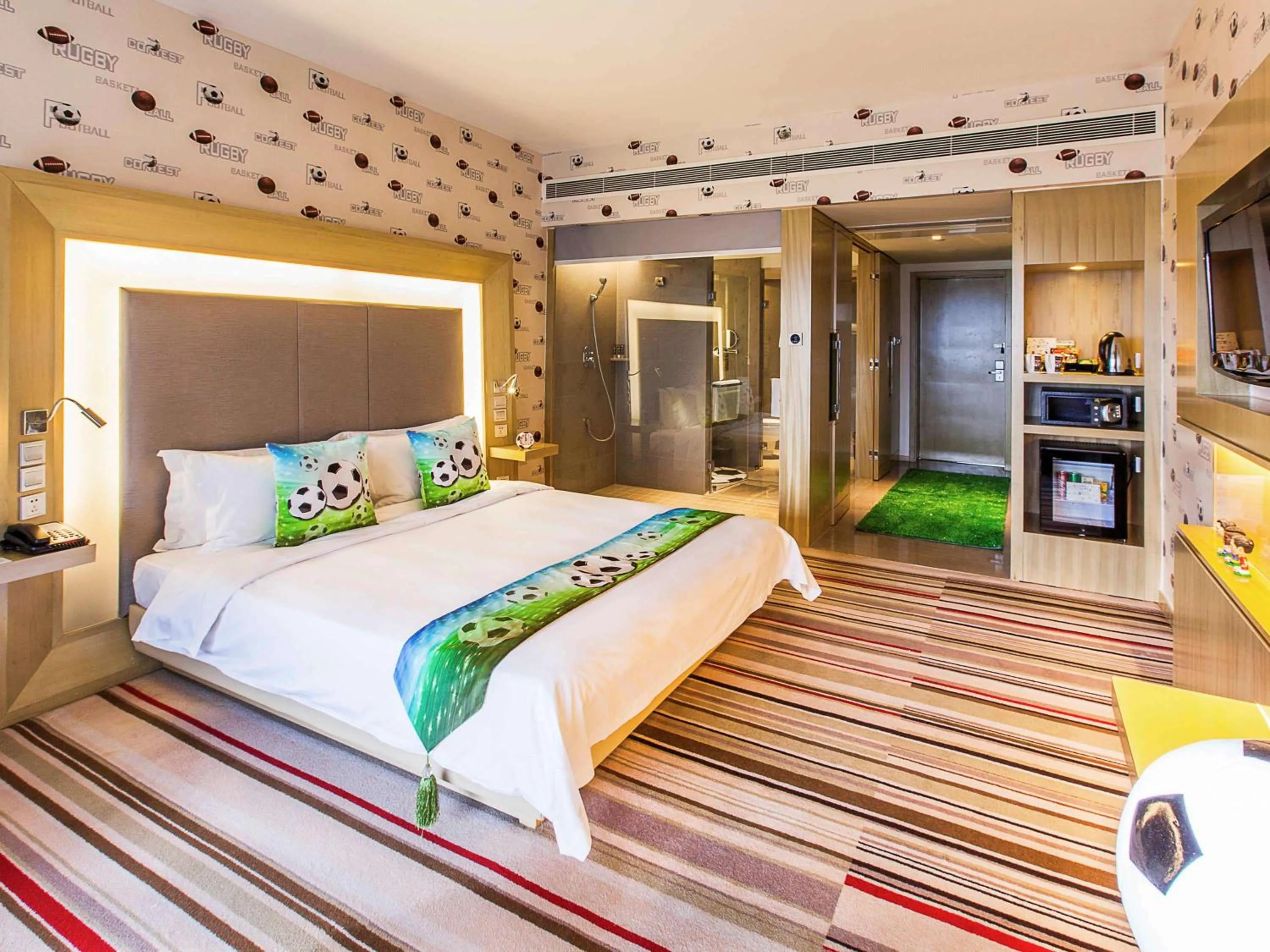 Photo of the whole room in Novotel Nanjing East Suning