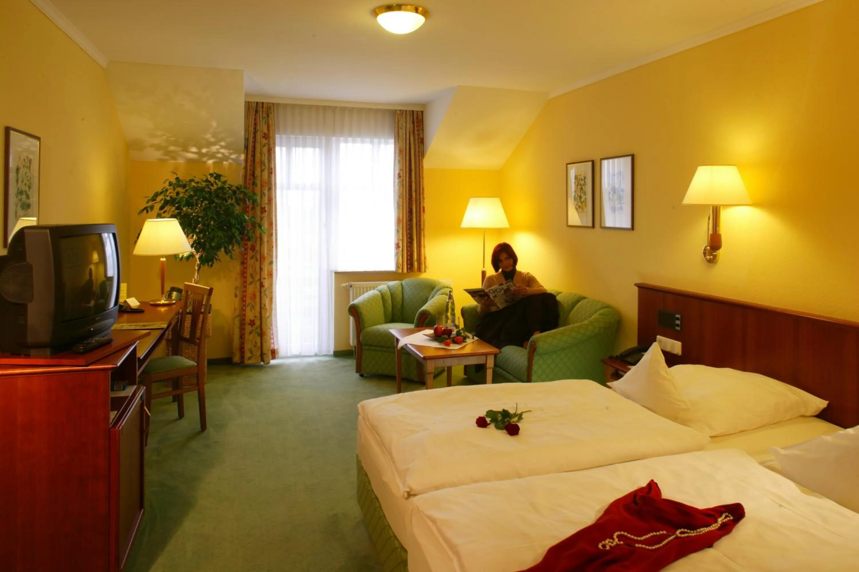 Photo of the whole room, Bed in Ringhotel Hotel Zum Stein