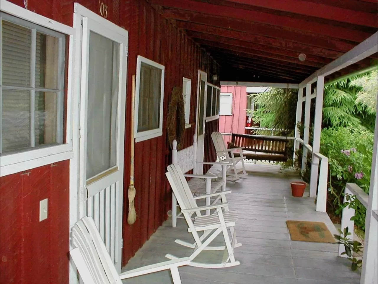 Patio in Highland Lake Inn & Resort - Flat Rock