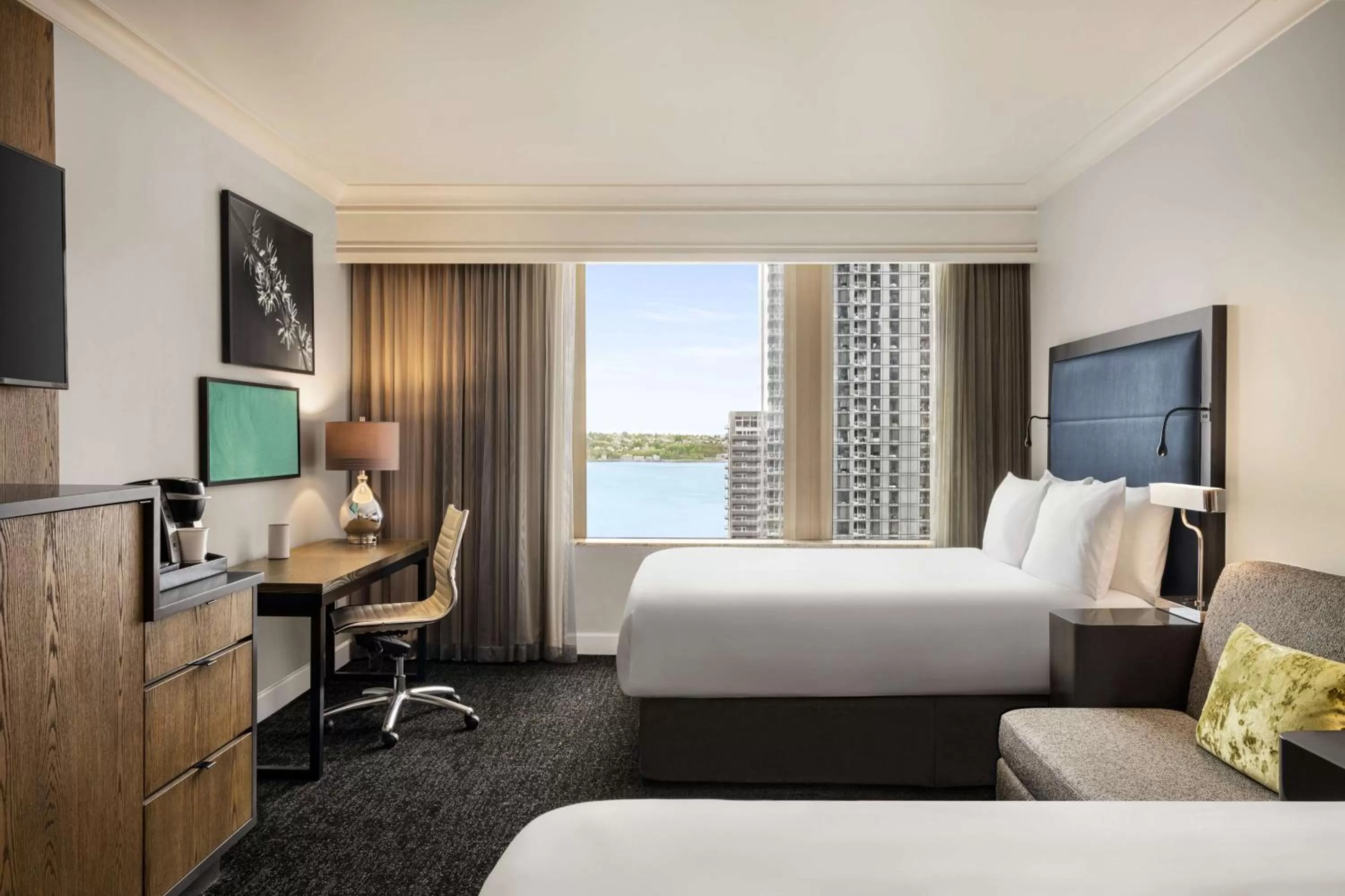 Bed in Hilton Motif Seattle