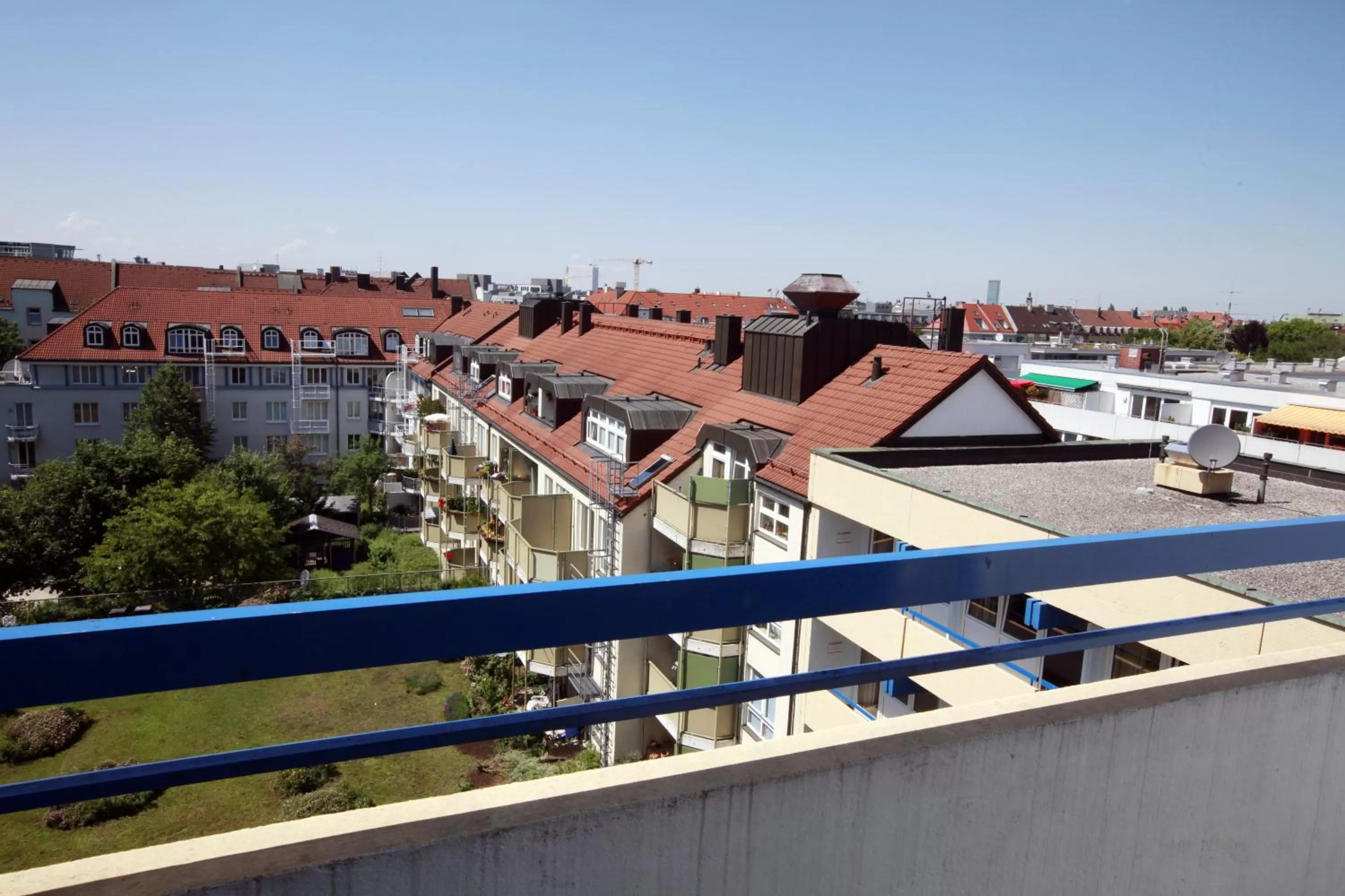 Property building in a&o München Hackerbrücke