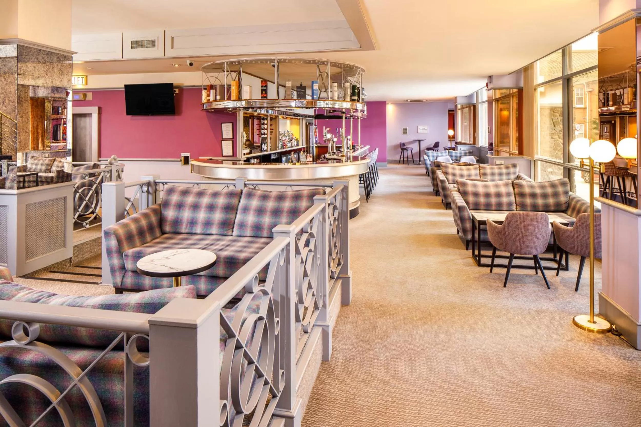 Lounge or bar in Mercure Ayr Hotel