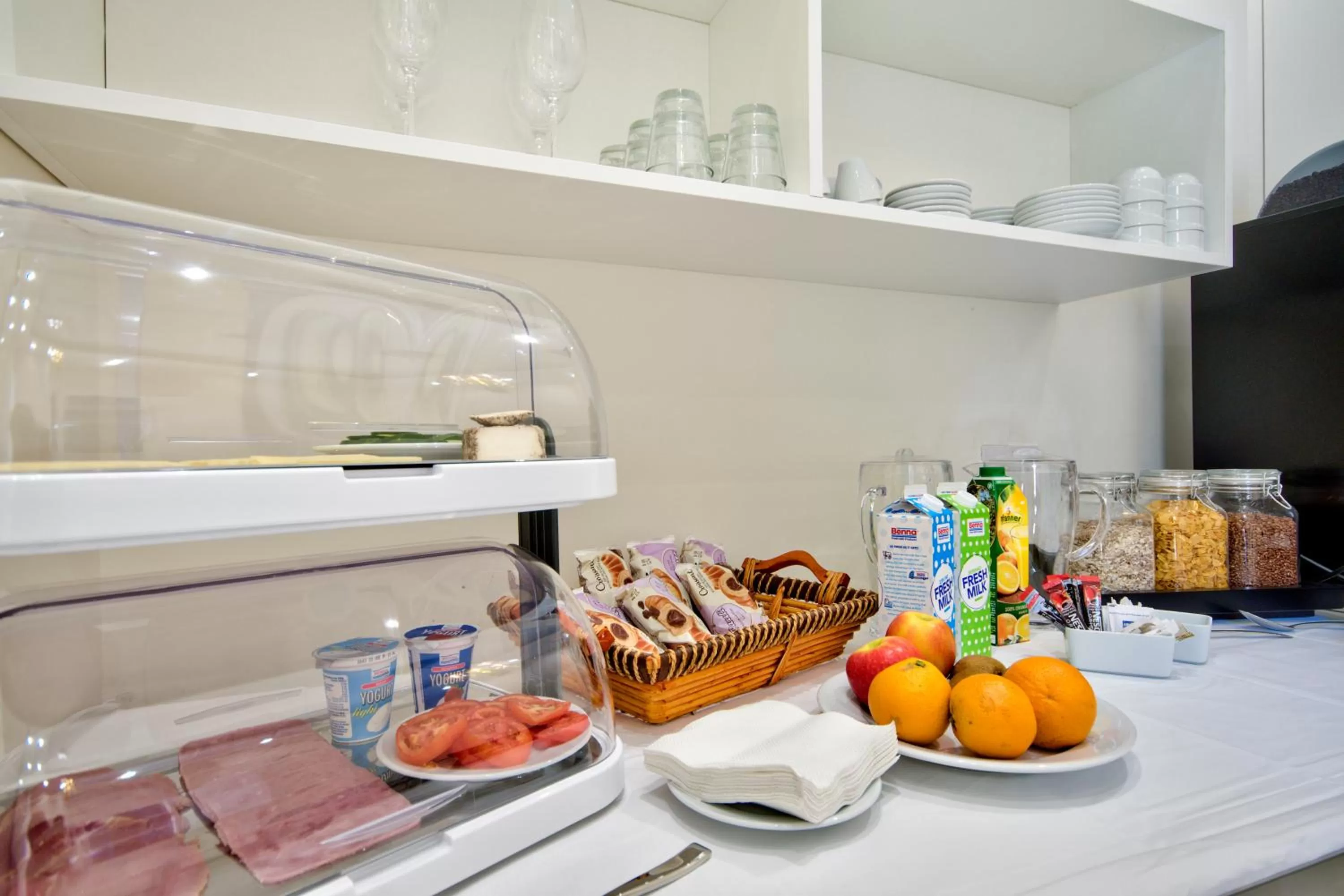 Breakfast in The Suites – Piazza Kirkop