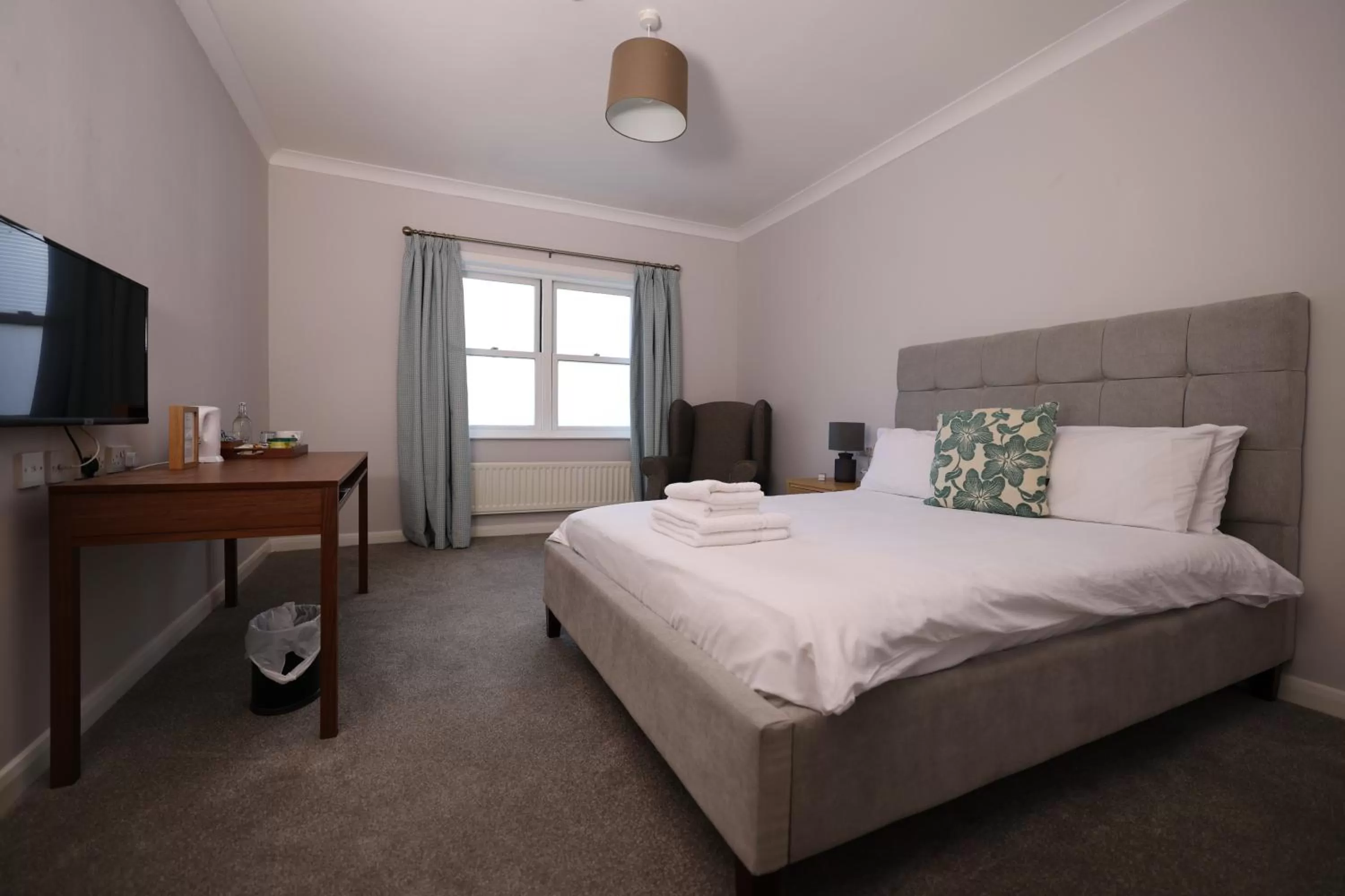 Bed in Michelangelos - Rooms, Restaurant & Bar