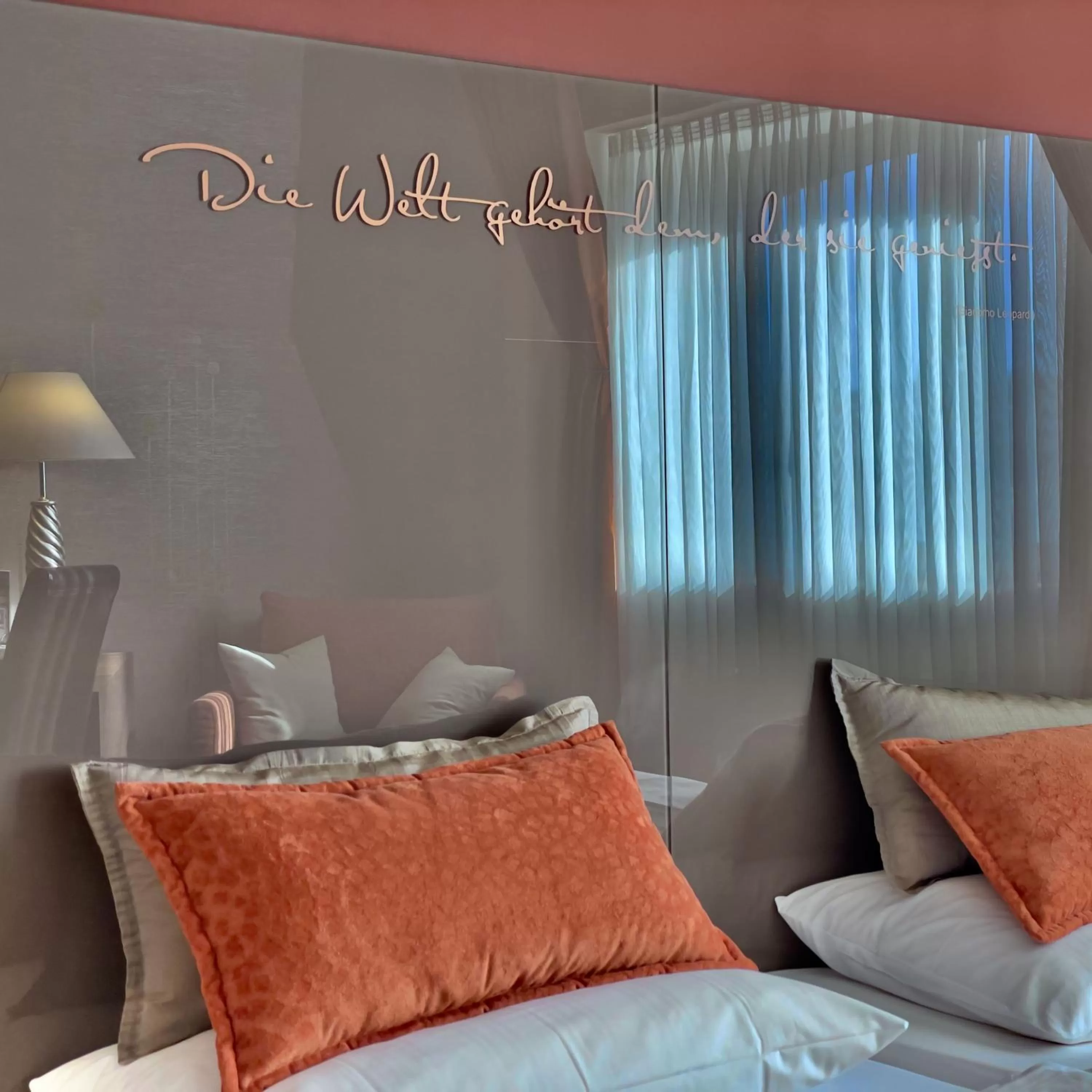 Bed in ART-Hotel Braun