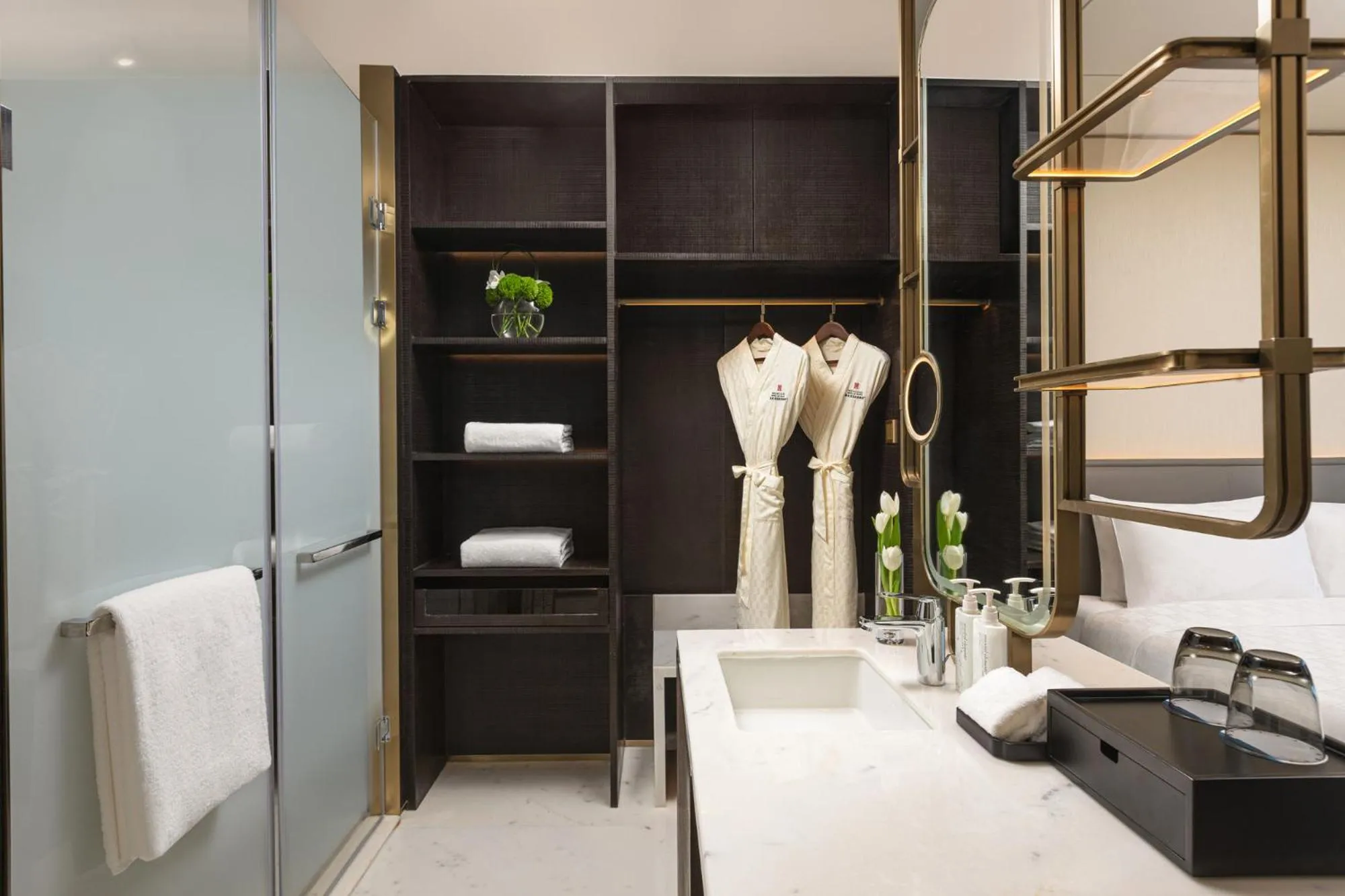 Toilet in HUALUXE Shanghai Changfeng Park by IHG