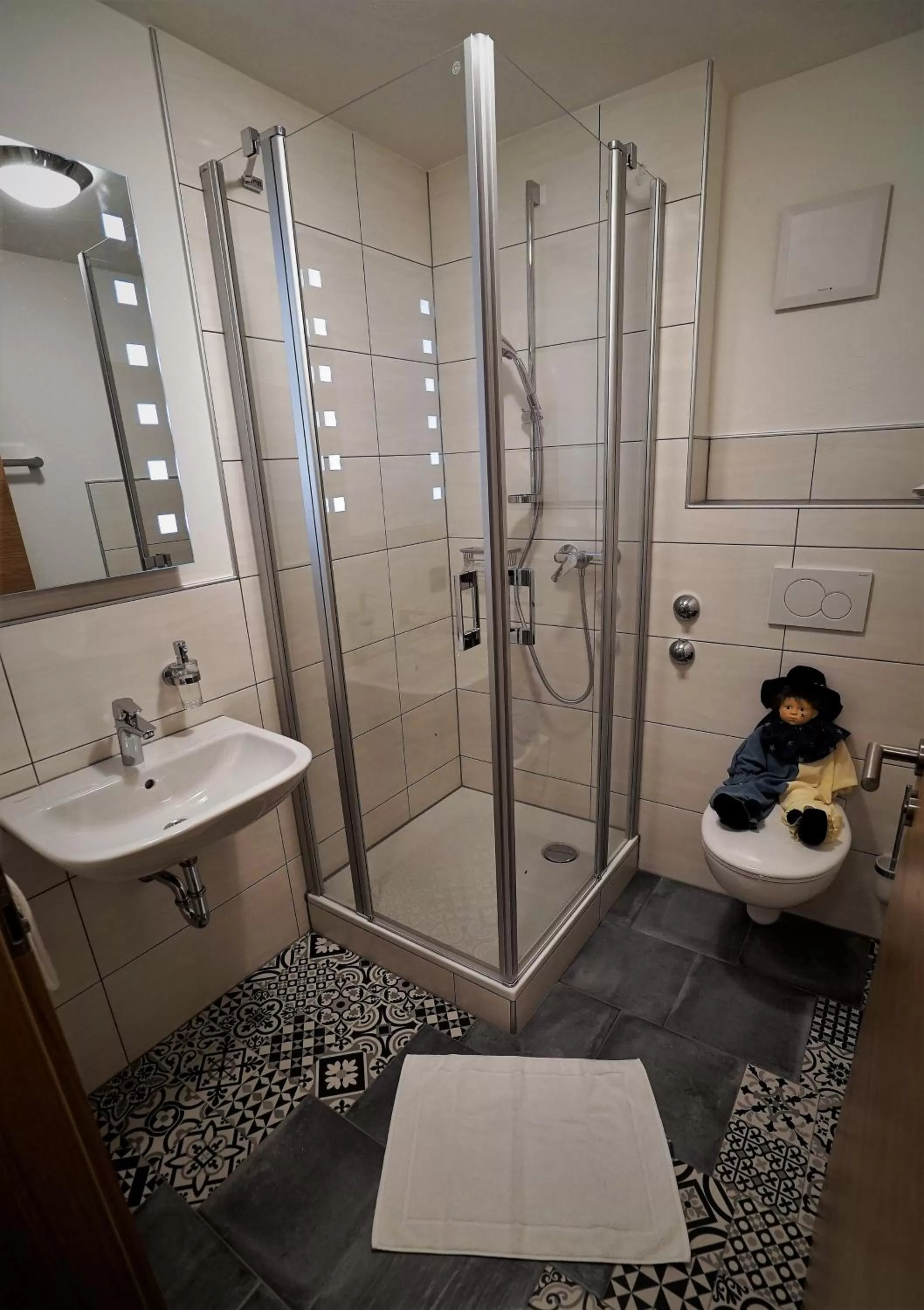 Bathroom in Kelterhotel Fröscher