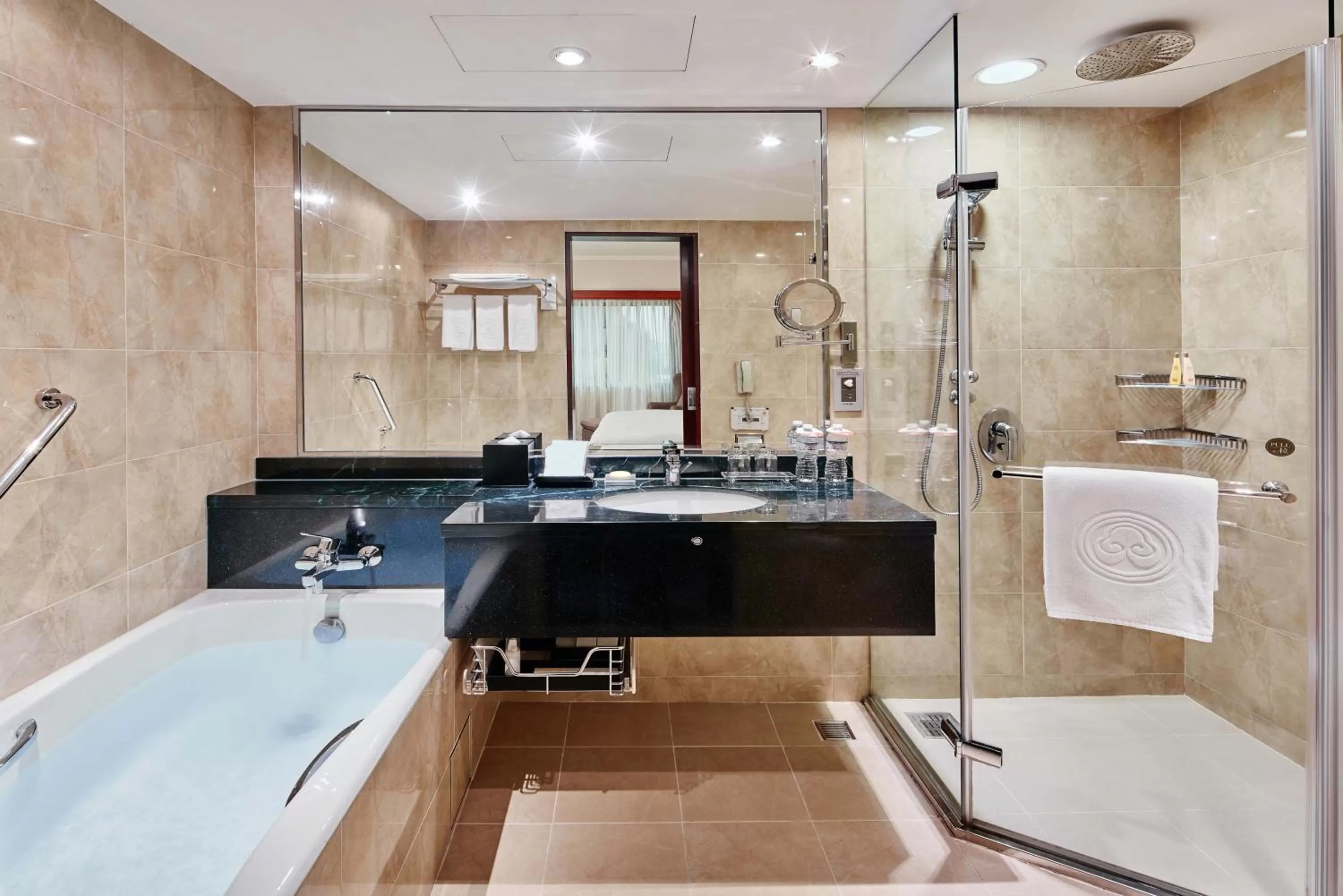 Bathroom in The Howard Plaza Hotel Taipei