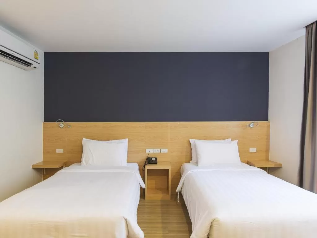 Solo Express Sukhumvit 81