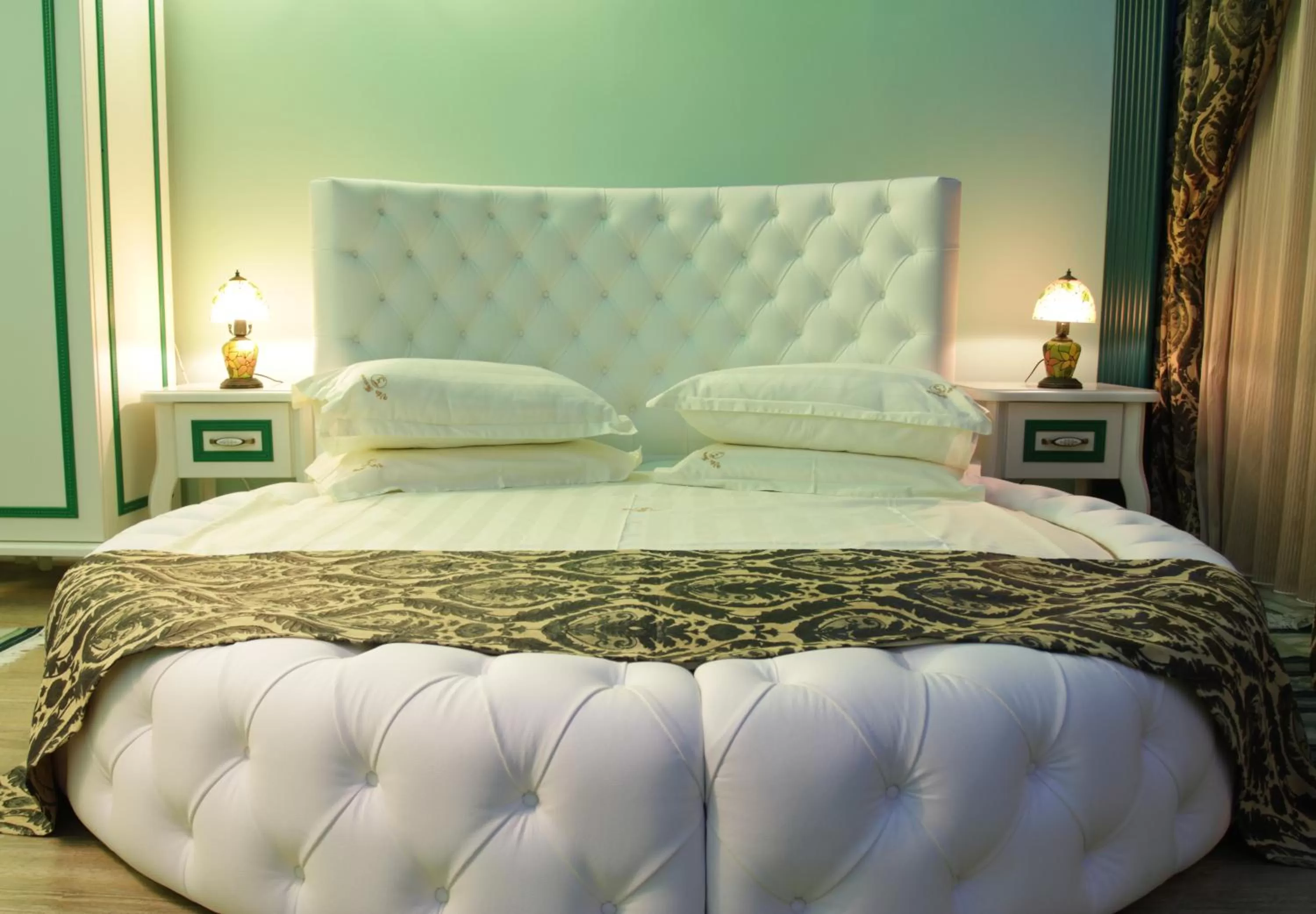 Bed in Hotel Villa Fernando Tirana