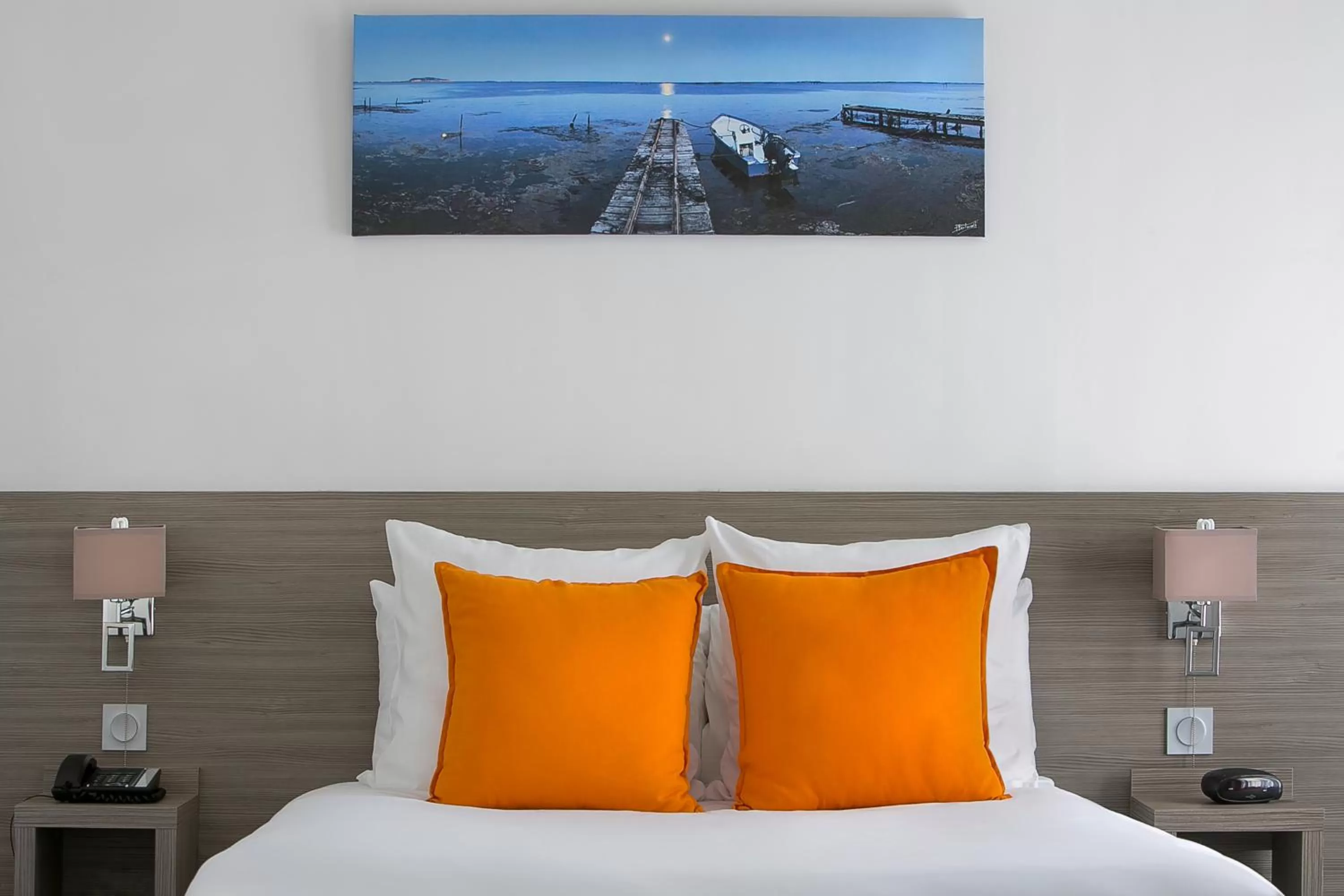 Bed in Best Western Hôtel des Thermes - Balaruc les Bains Sète