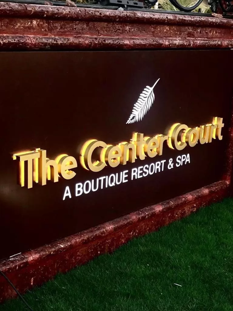 Logo/Certificate/Sign in The Center Court Resort & Spa