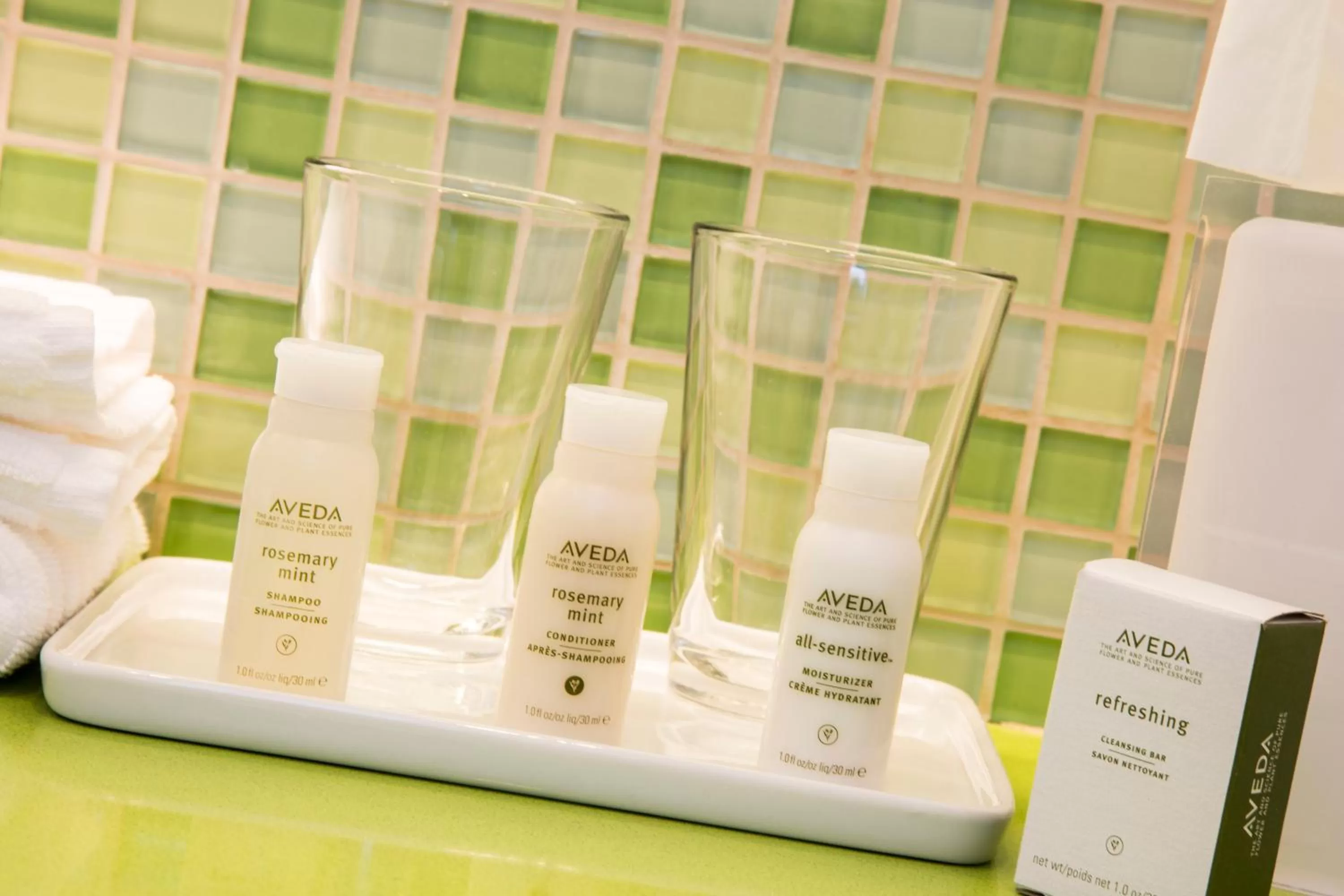 Bathroom in Circa 39 Miami Beach