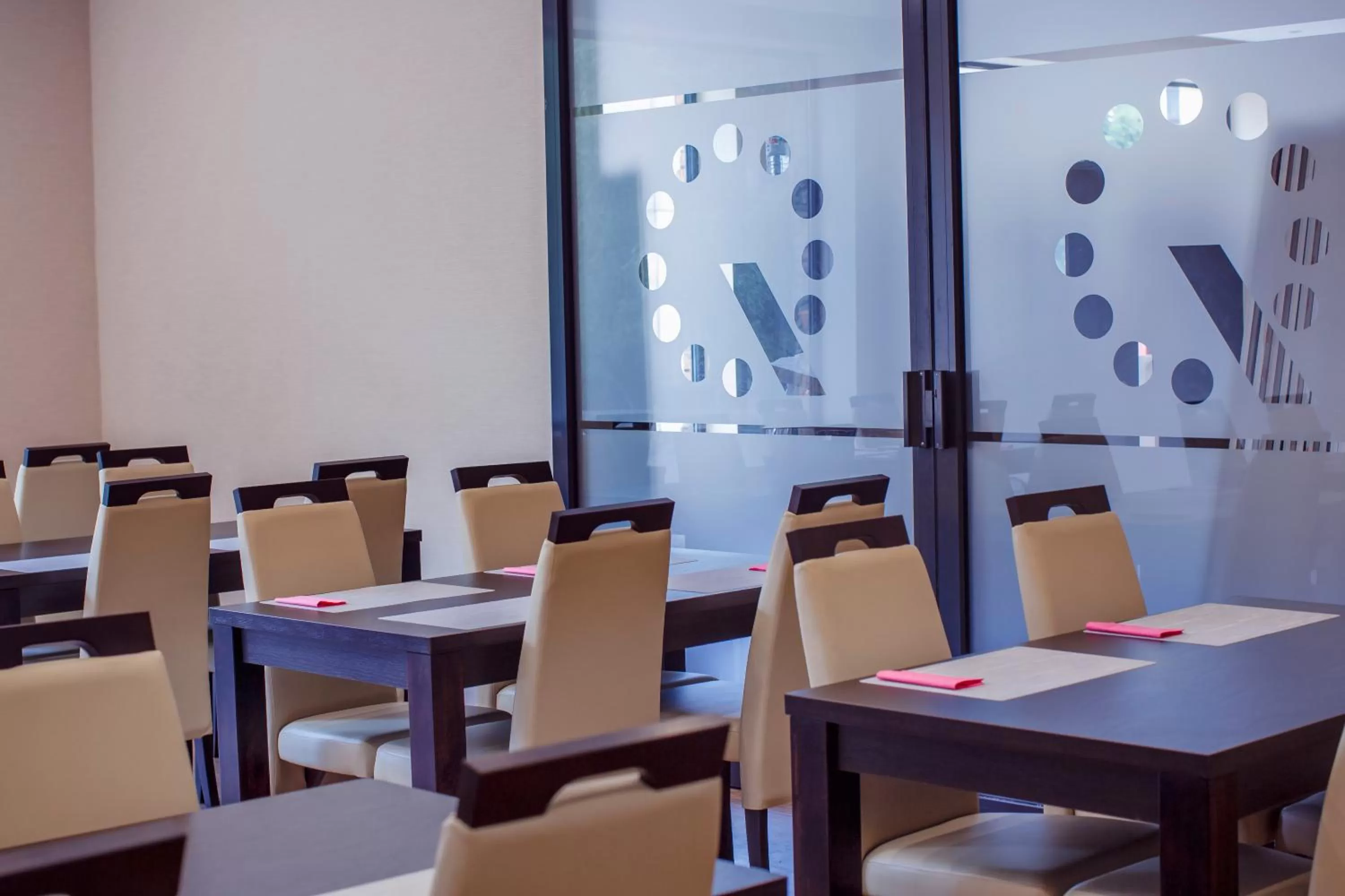 Restaurant/places to eat in Boutique Hotel's Bytom