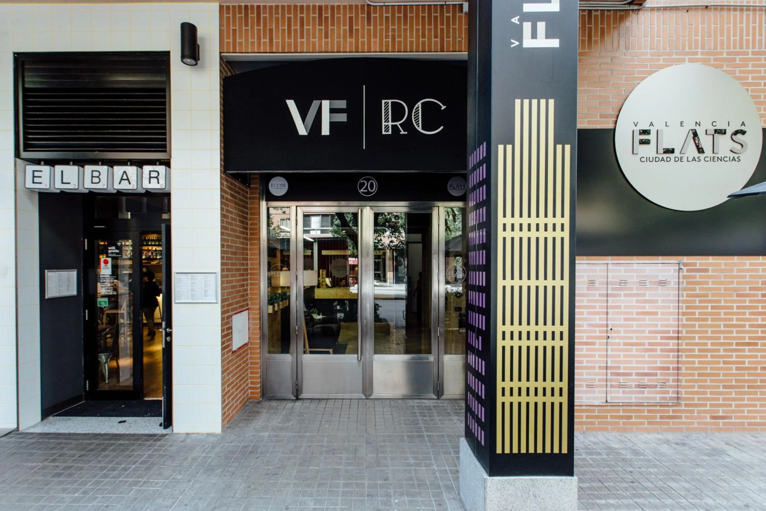 Facade/entrance in Valenciaflats Ciudad de las Ciencias