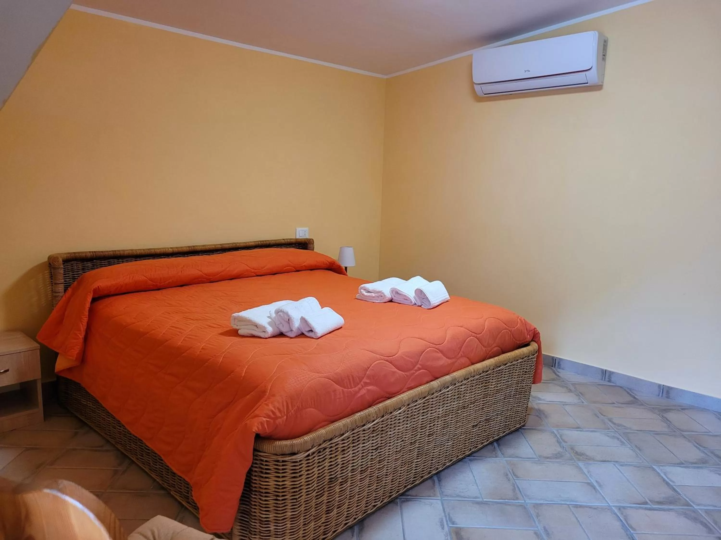 Alloggio turistico Magnifico Alessandro Valle Bernardo 04025 Lenola nei pressi di Fondi LT