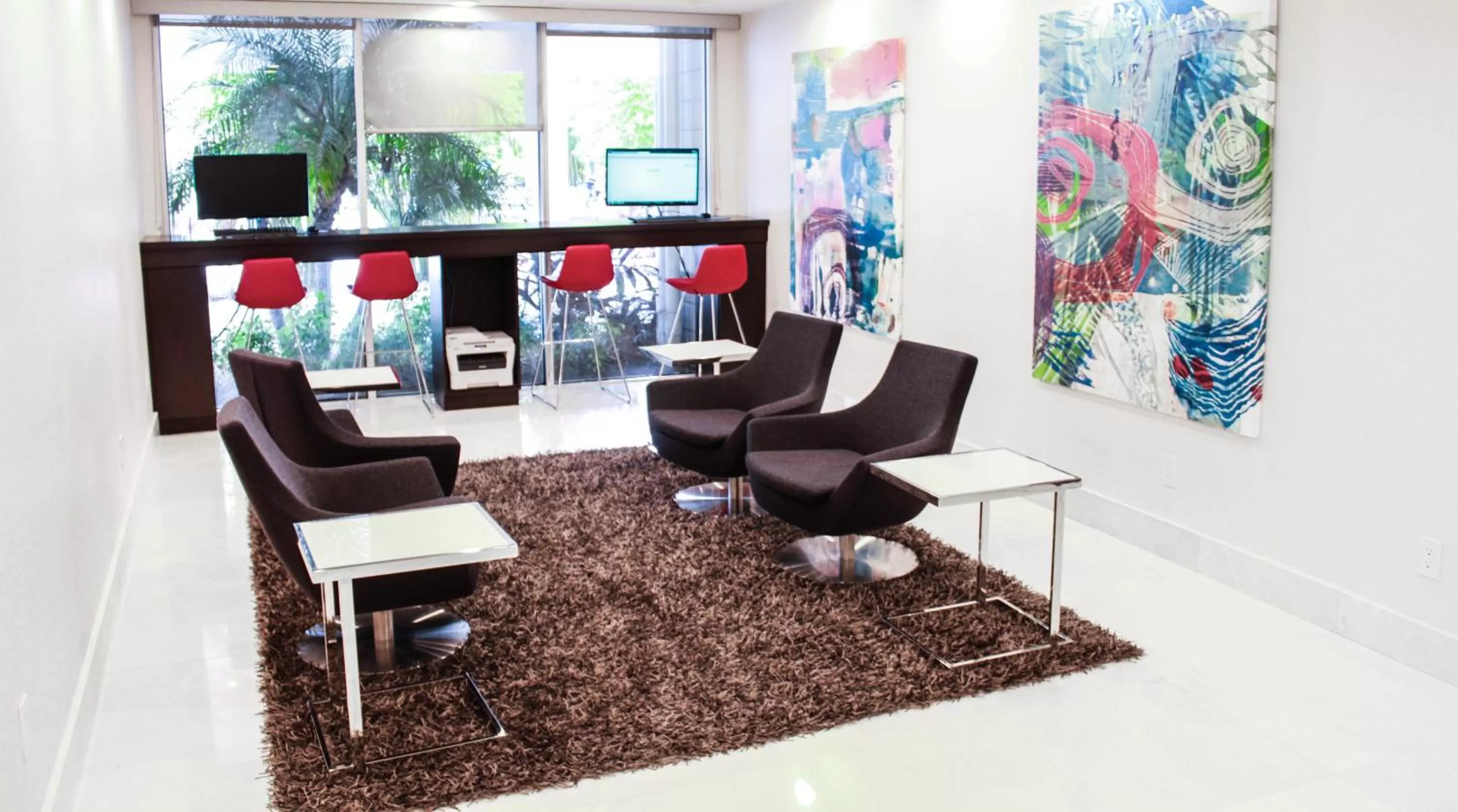 Business facilities in B Resort and Spa Located in Disney Springs Resort Area