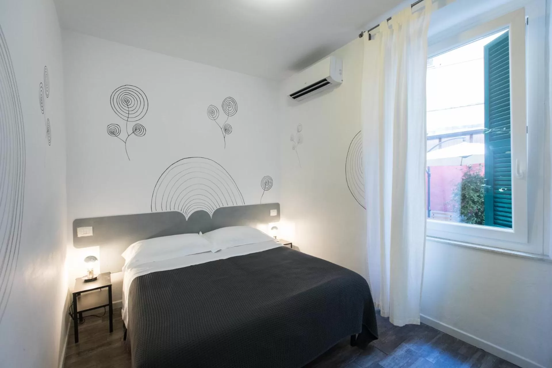 Photo of the whole room, Bed in Boutique Hotel Novecento