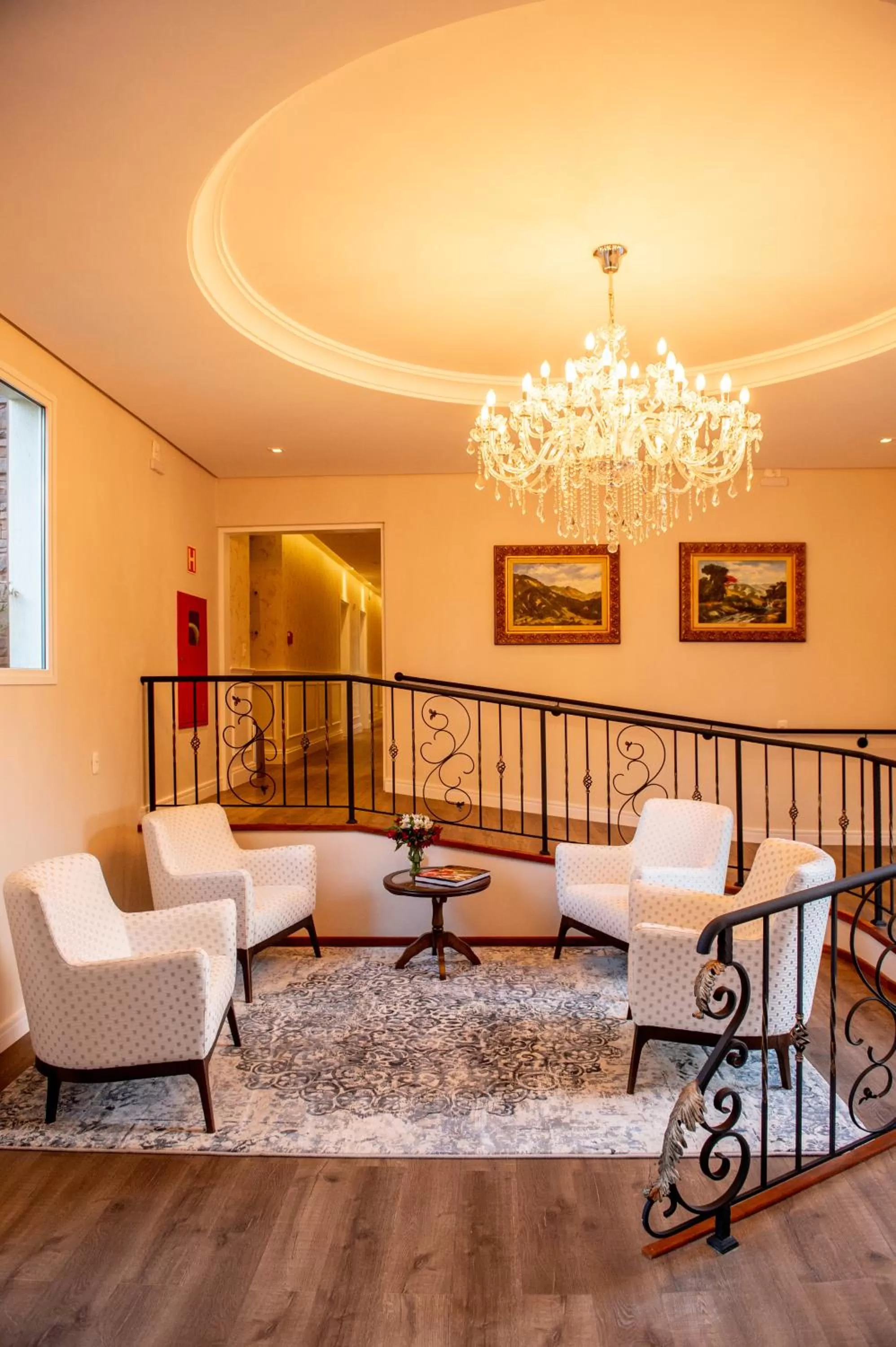 Seating area in Hotel Jardins da Colina