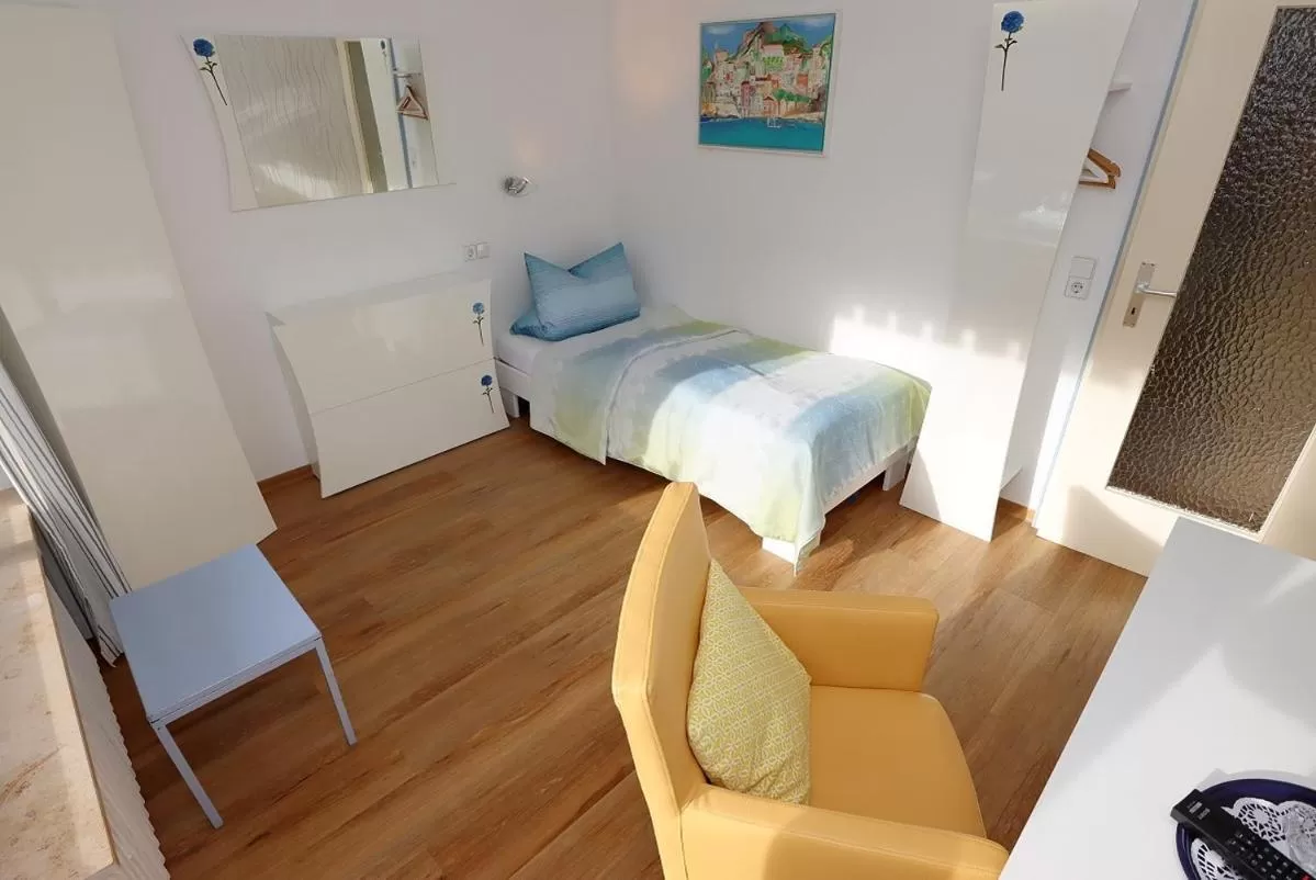 Bed in Hotel Sonnenhof Garni