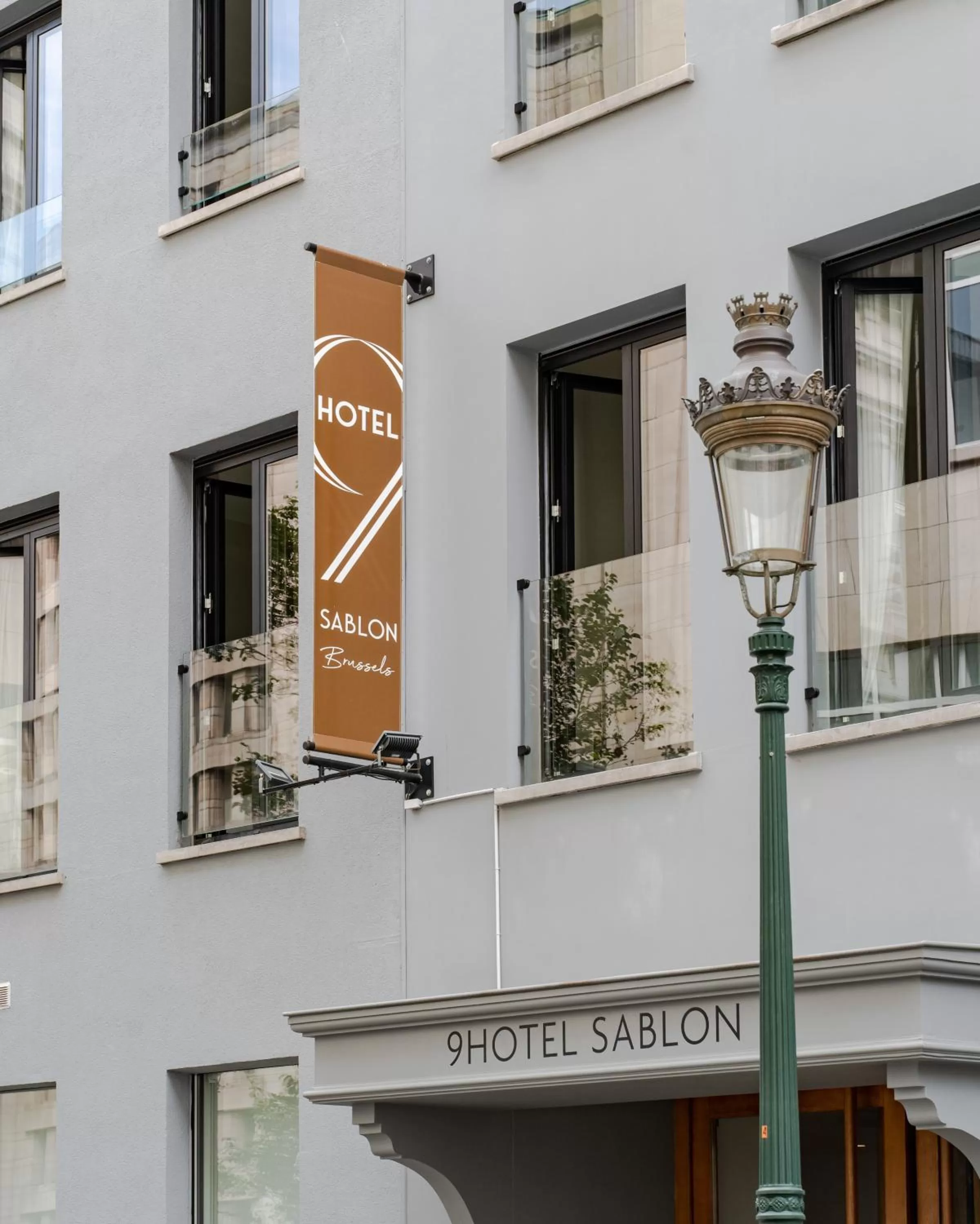 Facade/entrance in 9Hotel Sablon