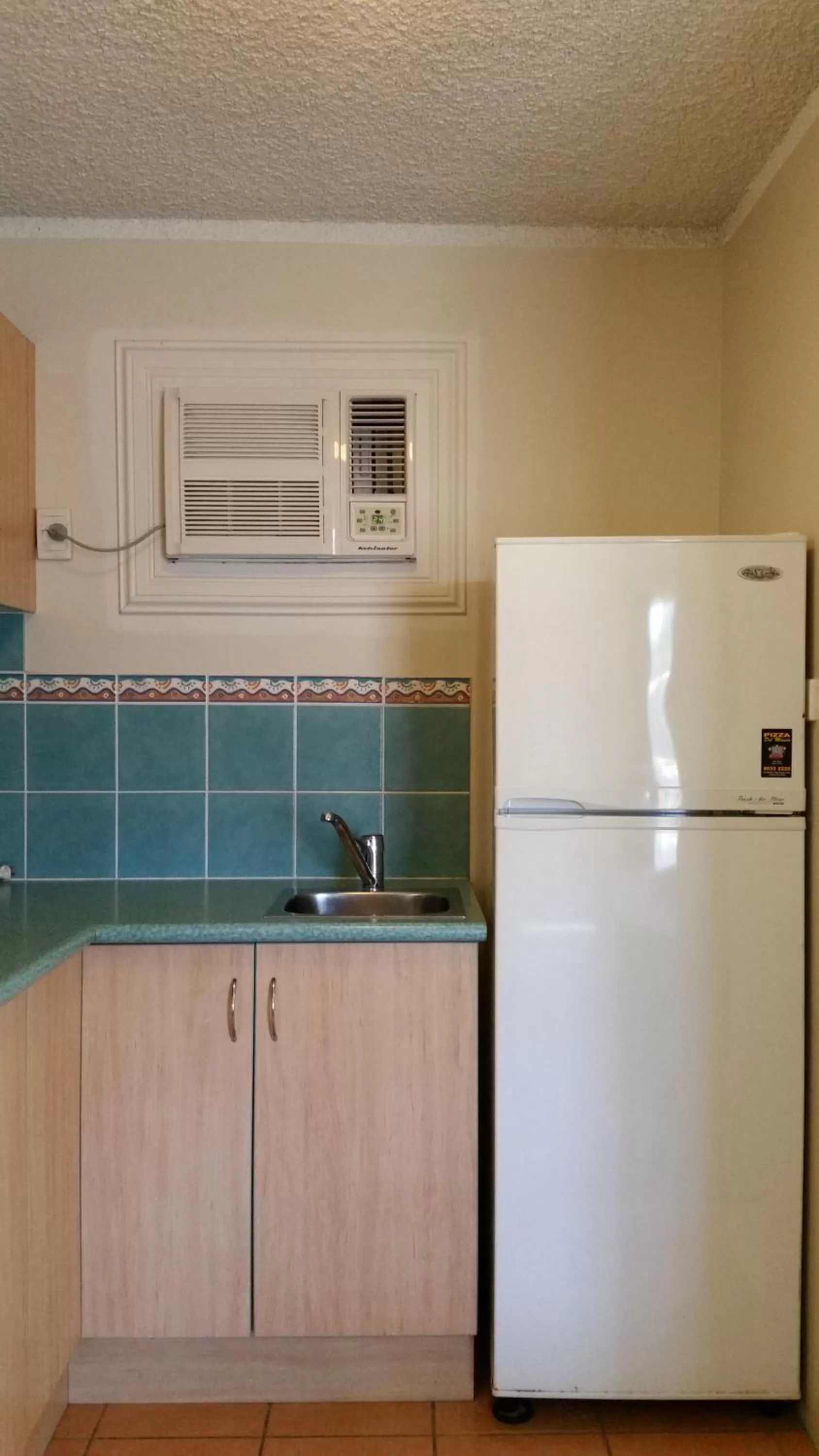 Kitchen or kitchenette in Cairns Gateway Resort