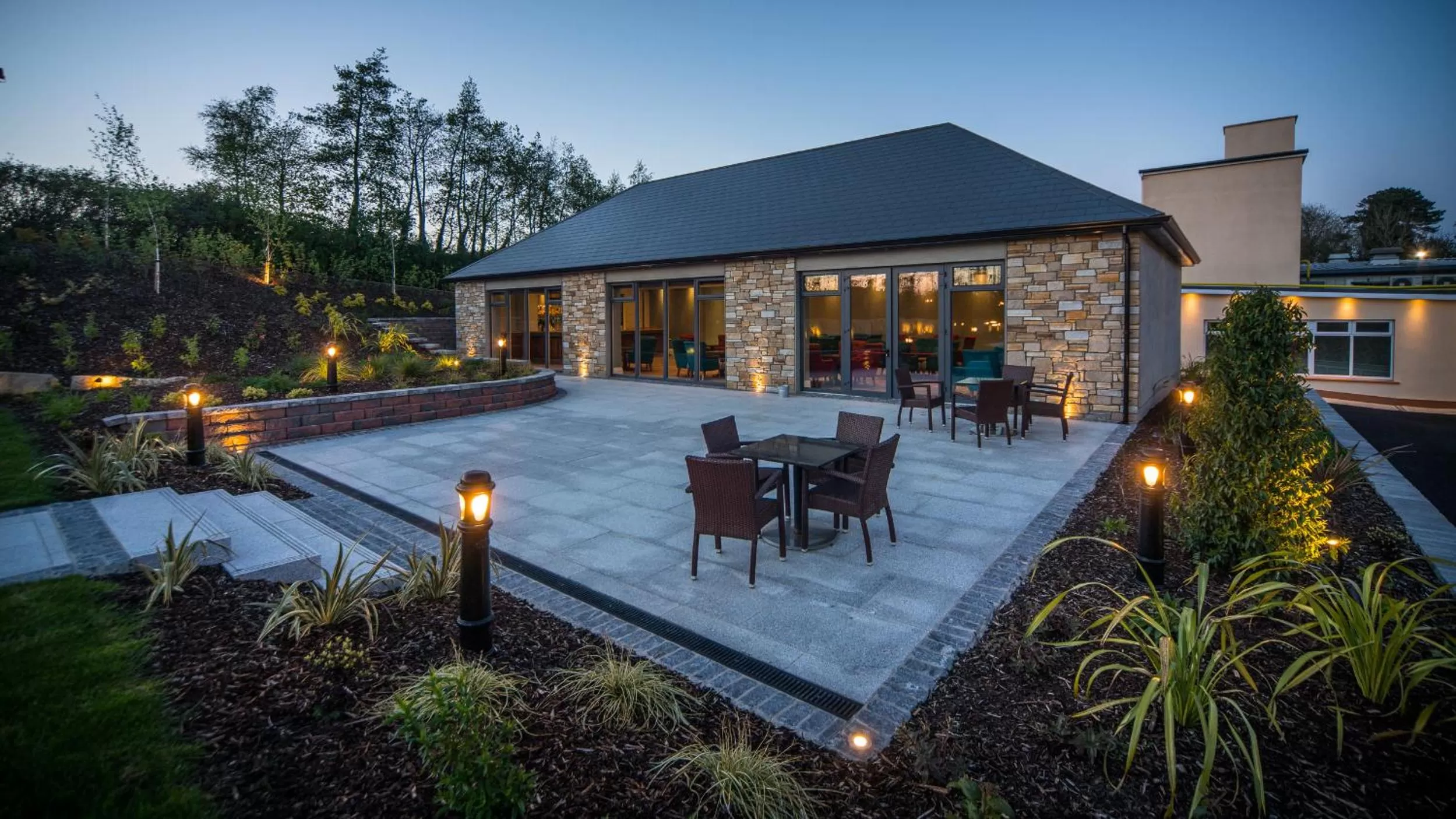 Patio in Hotel Kilmore