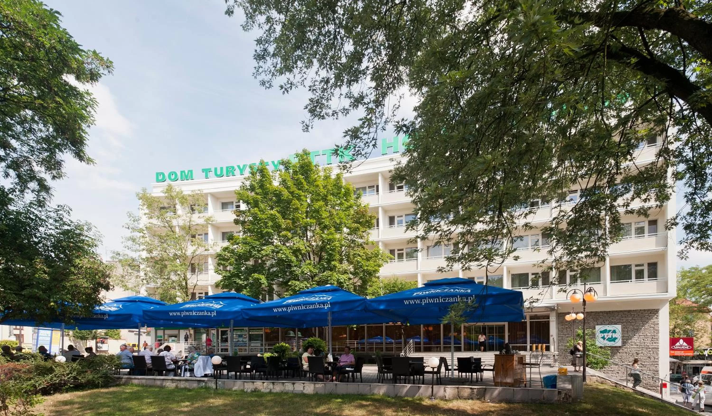 Facade/entrance in Hotel Wyspiański