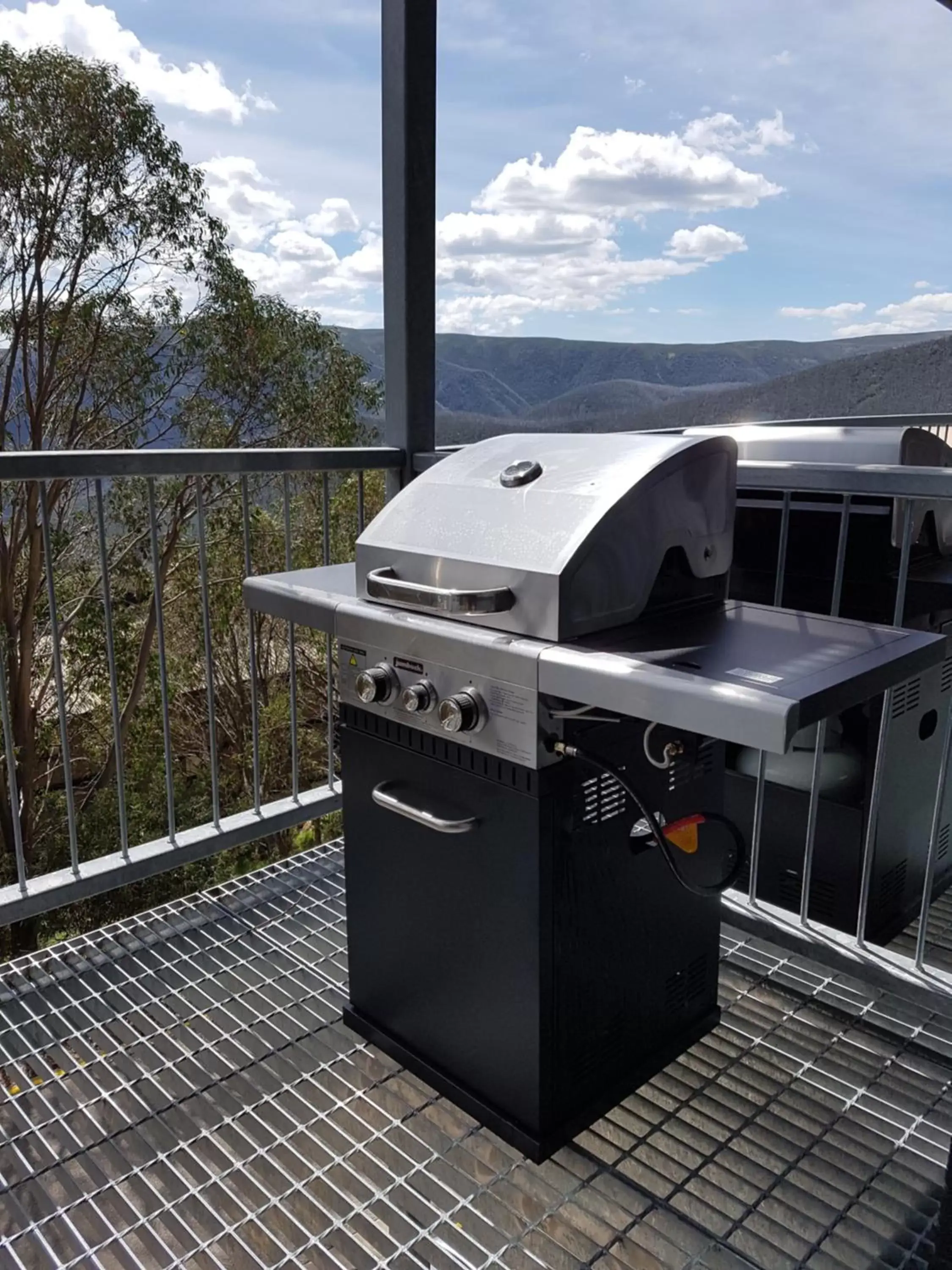 Apartment 19 in Cedarwood Apartments Apartment 19 in Cedarwood Apartments