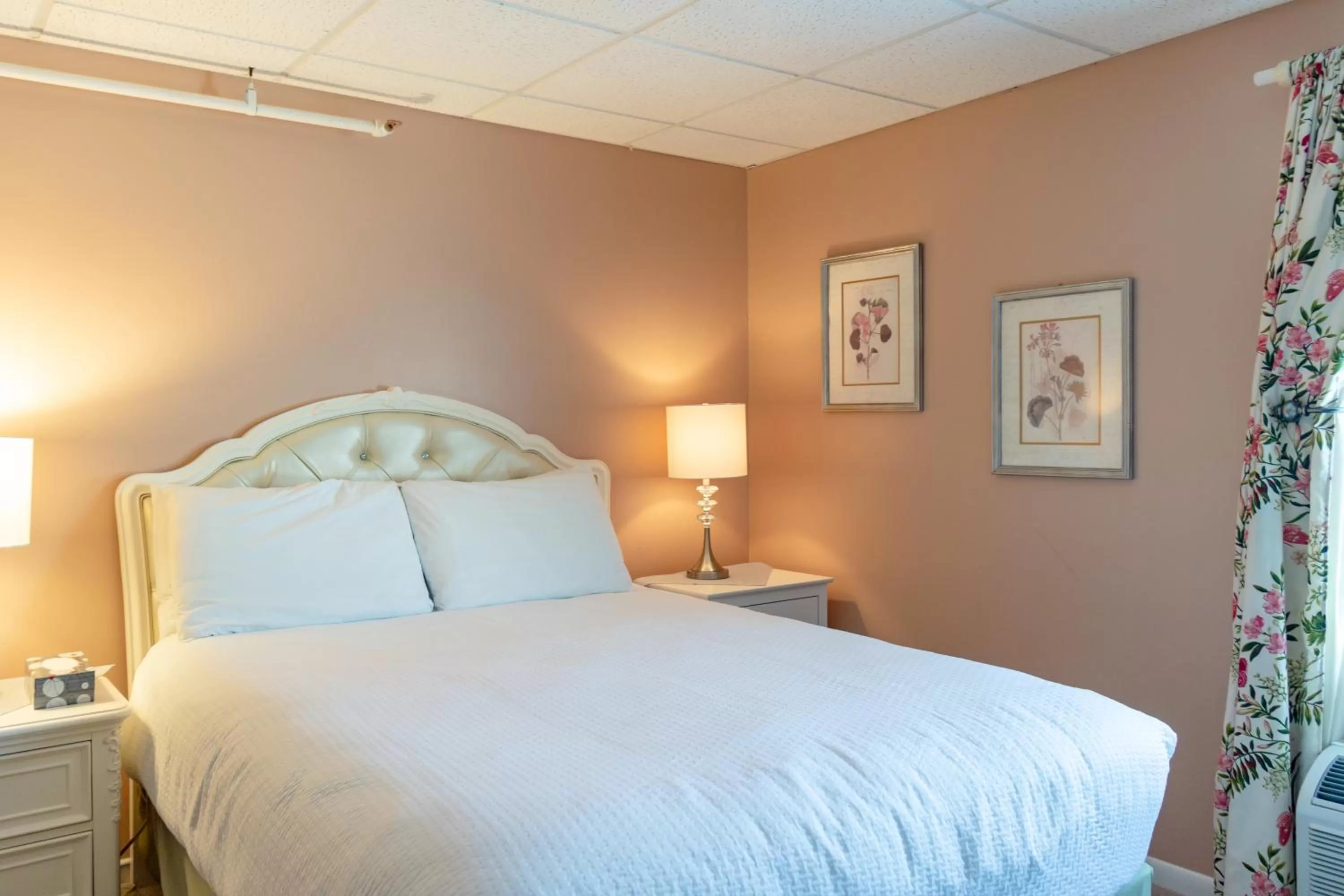 Bed in Hotel Frankfort & Restaurant