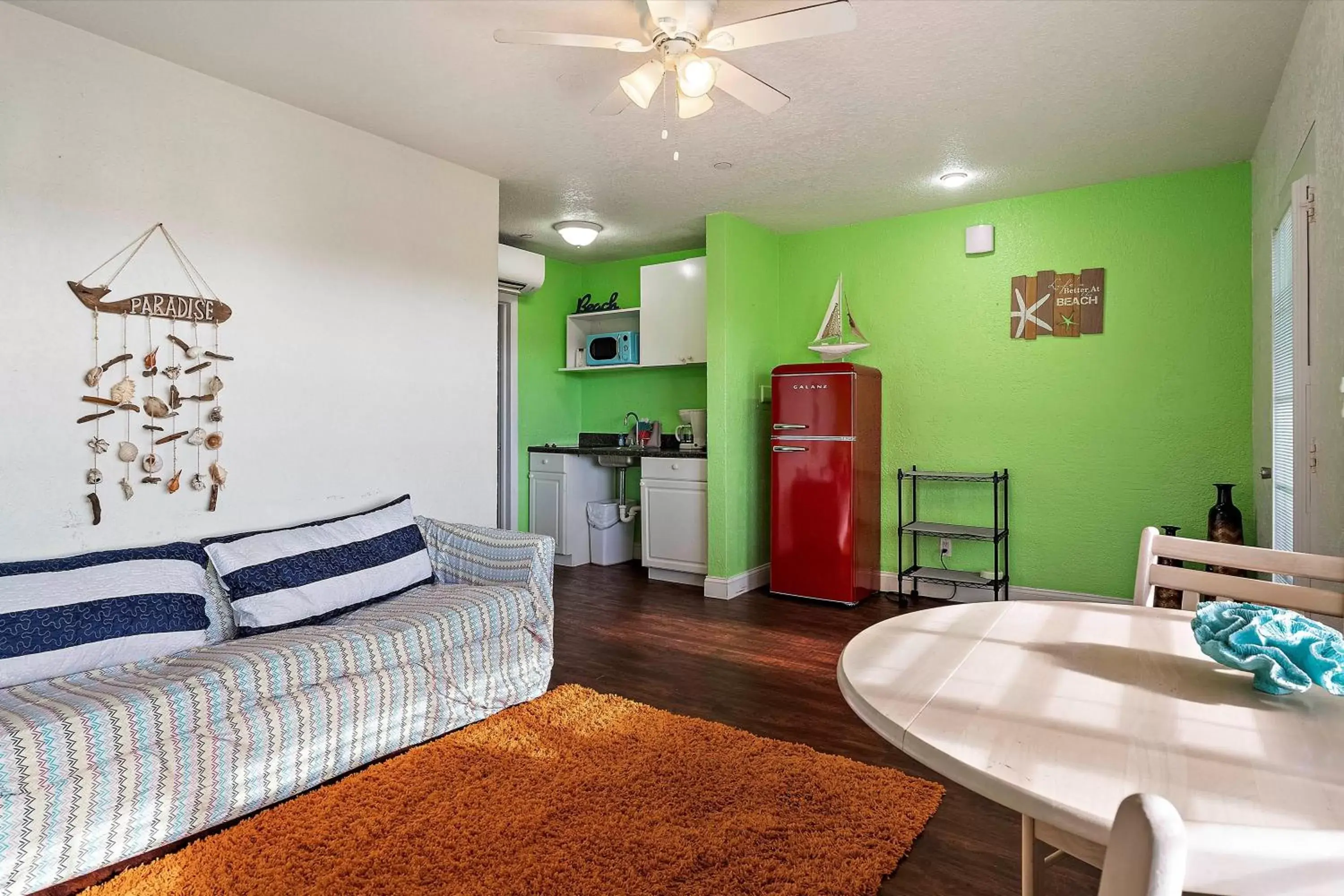 One Bedroom Apartment in Blind Pass Resort Motel One Bedroom Apartment in Blind Pass Resort Motel