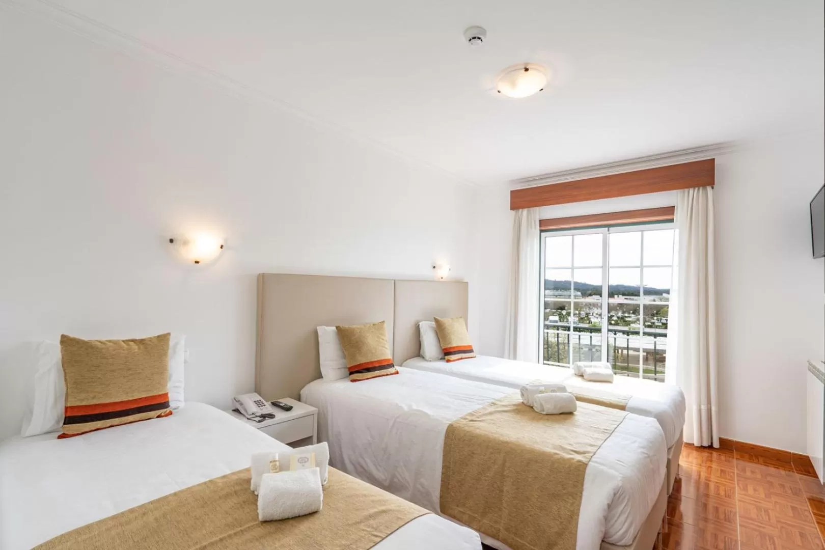 Bedroom, Bed in Hotel Padre Pio by Umbral