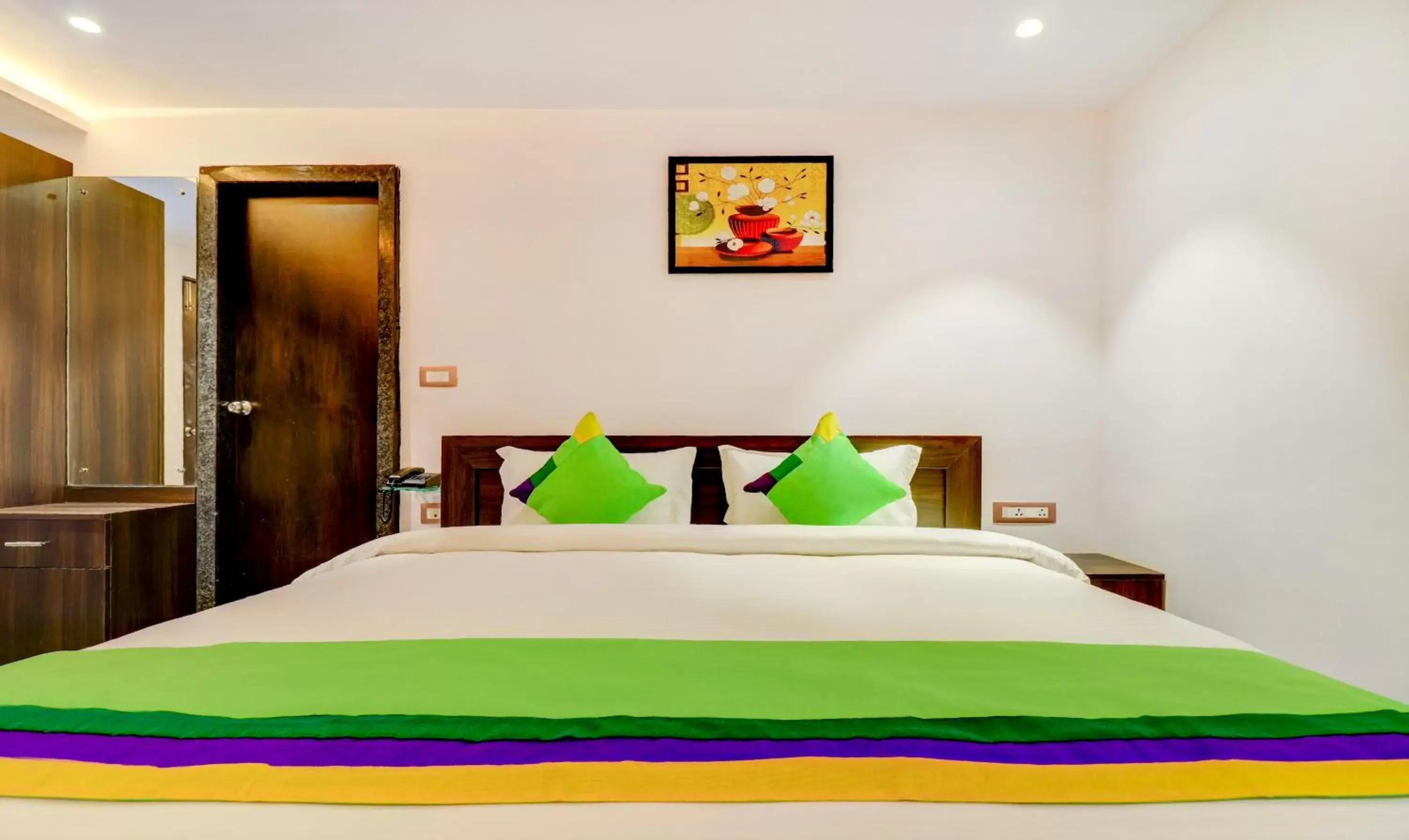 Deluxe Double Room - single occupancy in Treebo Trend Siesta Muralinagar Deluxe Double Room - single occupancy in Treebo Trend Siesta Muralinagar