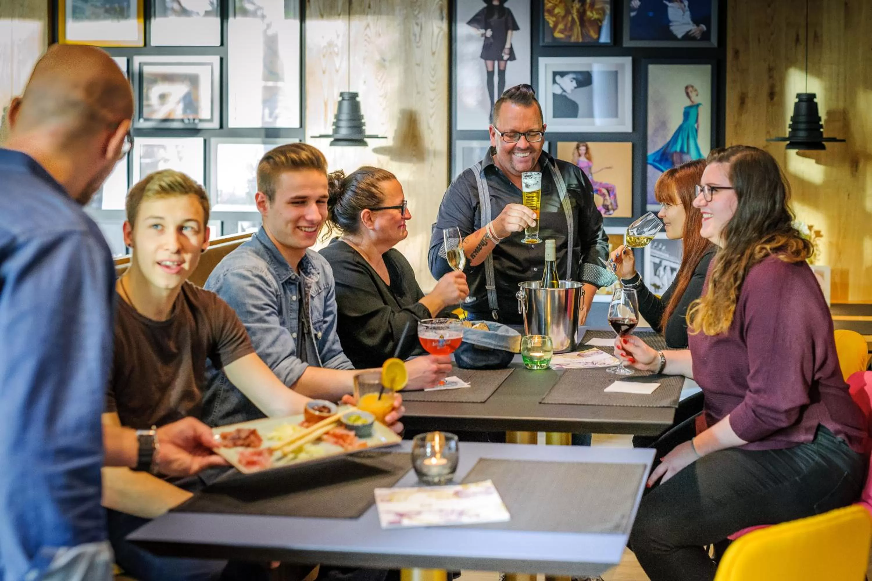 People in MERCURE Hotel Berlin Wittenbergplatz