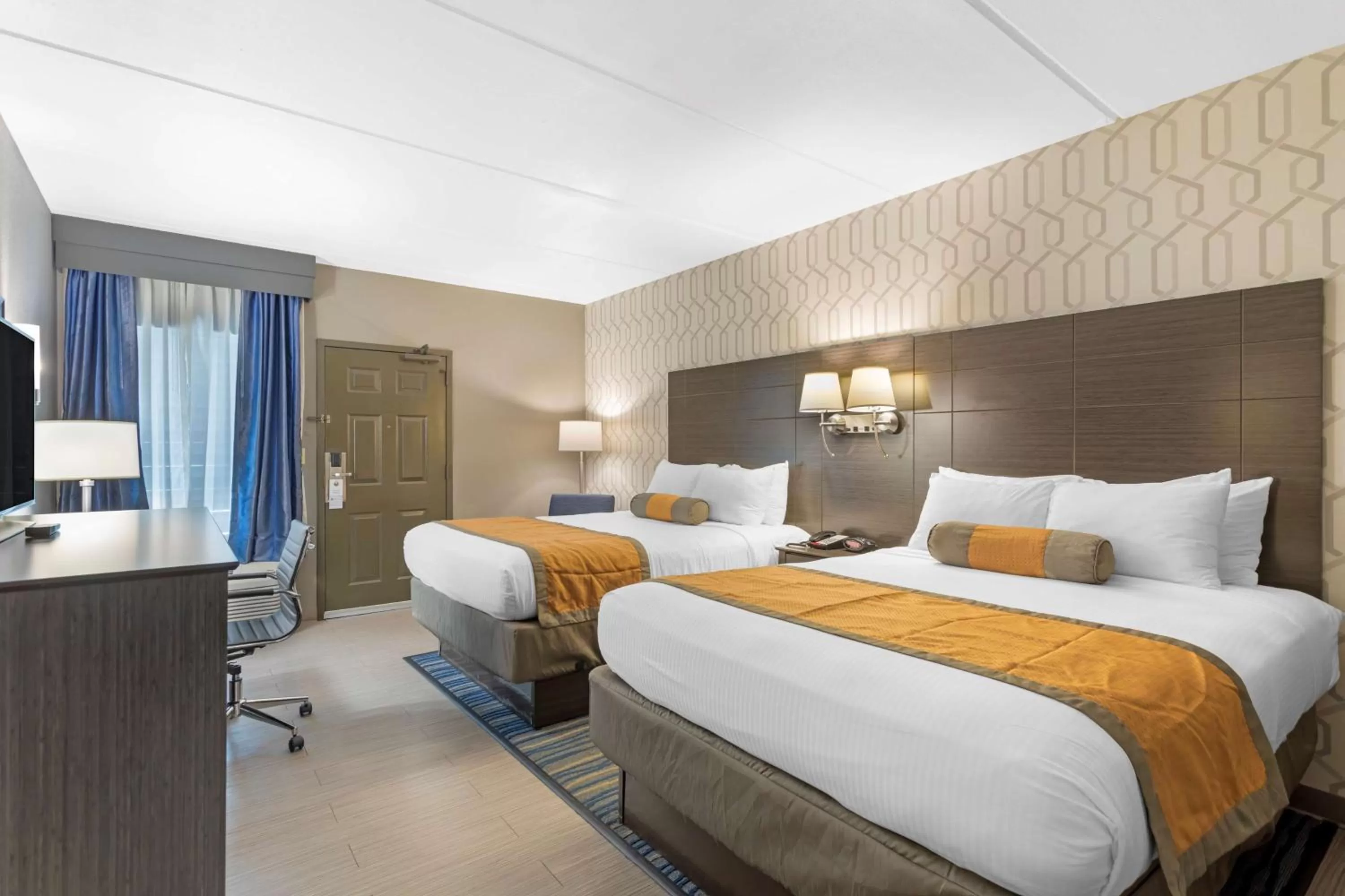 Bedroom, Bed in Best Western Plus Bowling Green