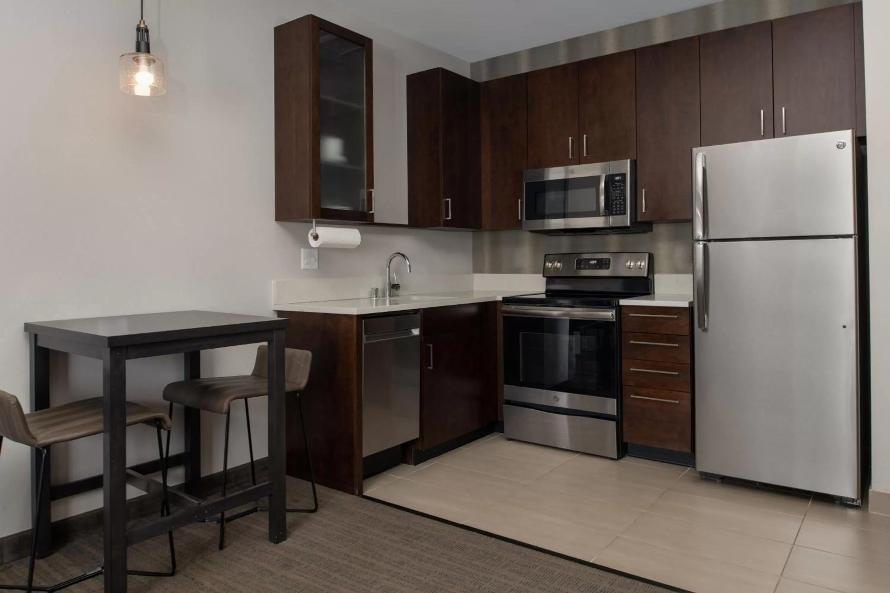 Kitchen or kitchenette in Residence Inn by Marriott Portland Vancouver