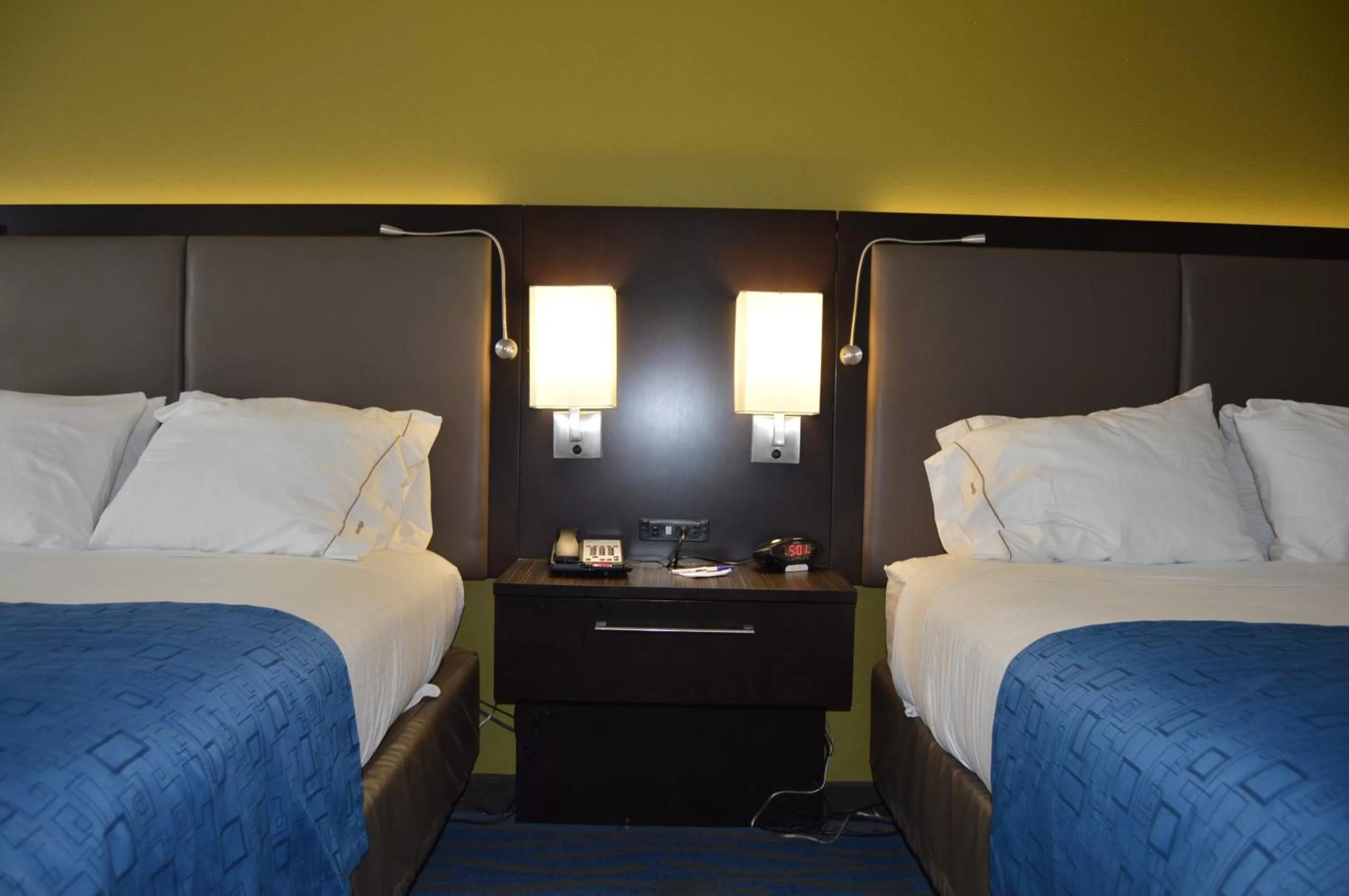 Bed in Holiday Inn Express El Reno by IHG