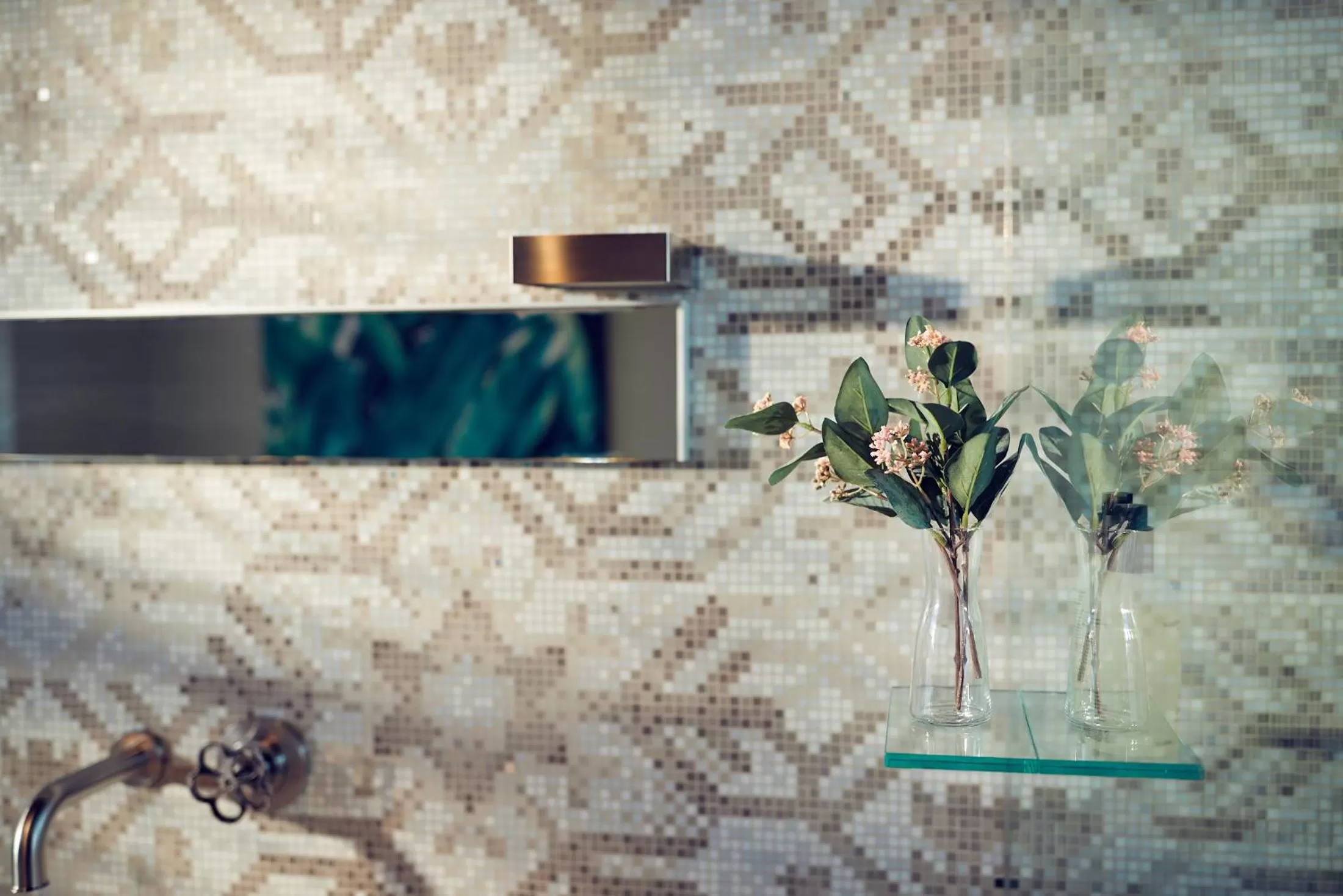 Bathroom in HUISJES AAN DE AMSTEL - Your home away from home