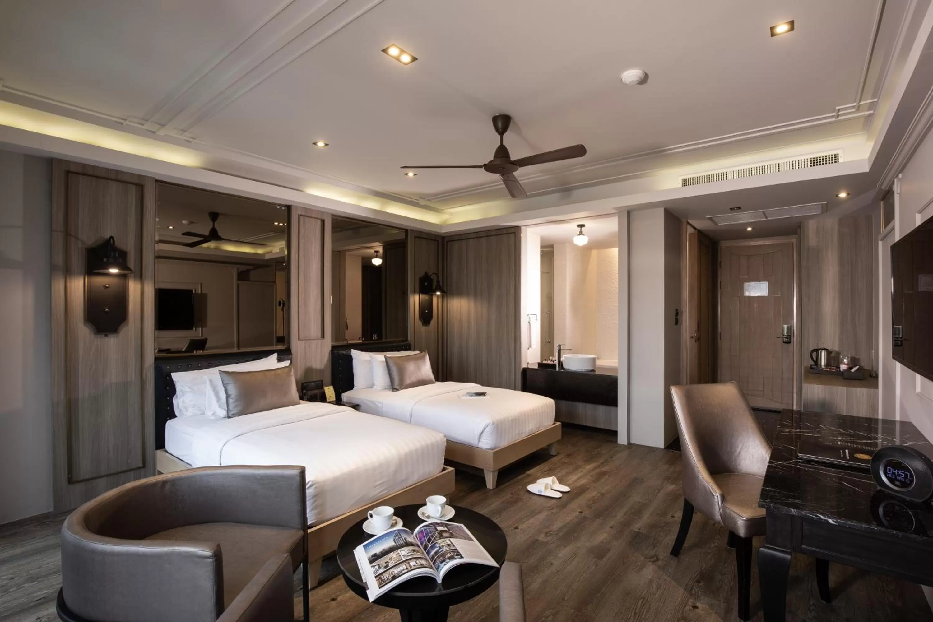 Photo of the whole room, Bed in De Chai the Deco Chiang Mai - SHA Plus