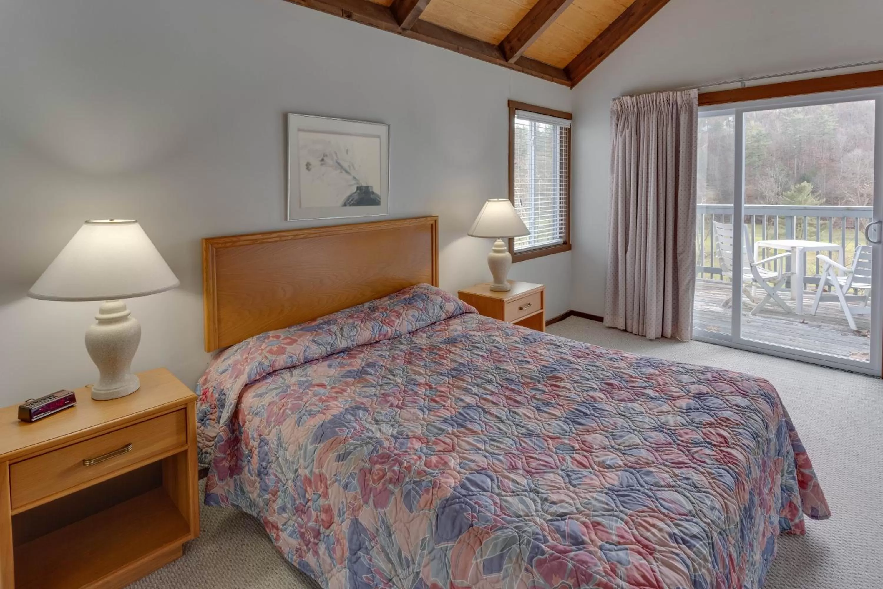 Bedroom, Bed in Chalet High by Capital Vacations