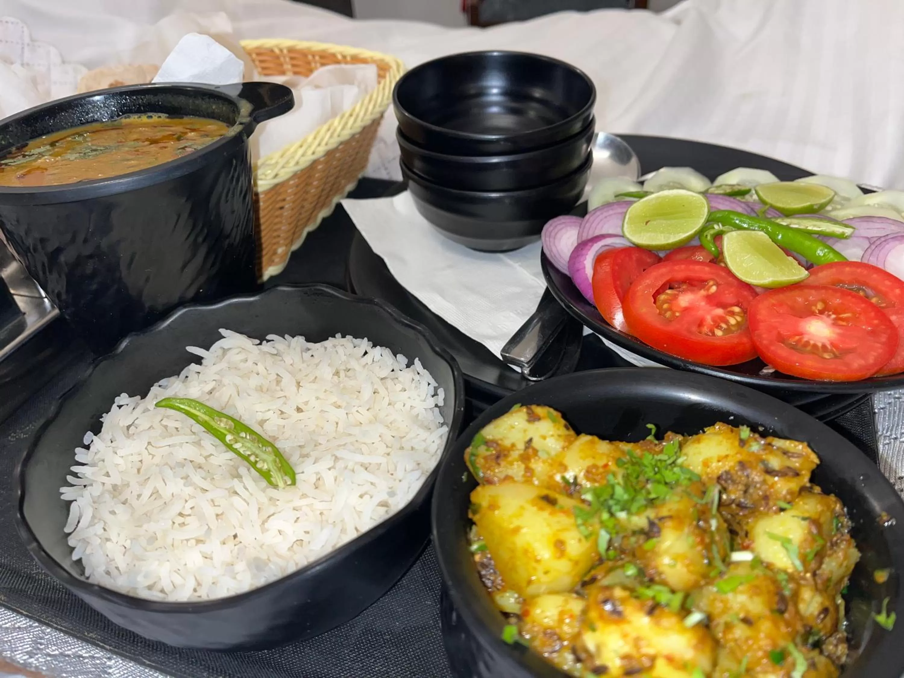 Restaurant/places to eat, Food in Cedar Woods Resort