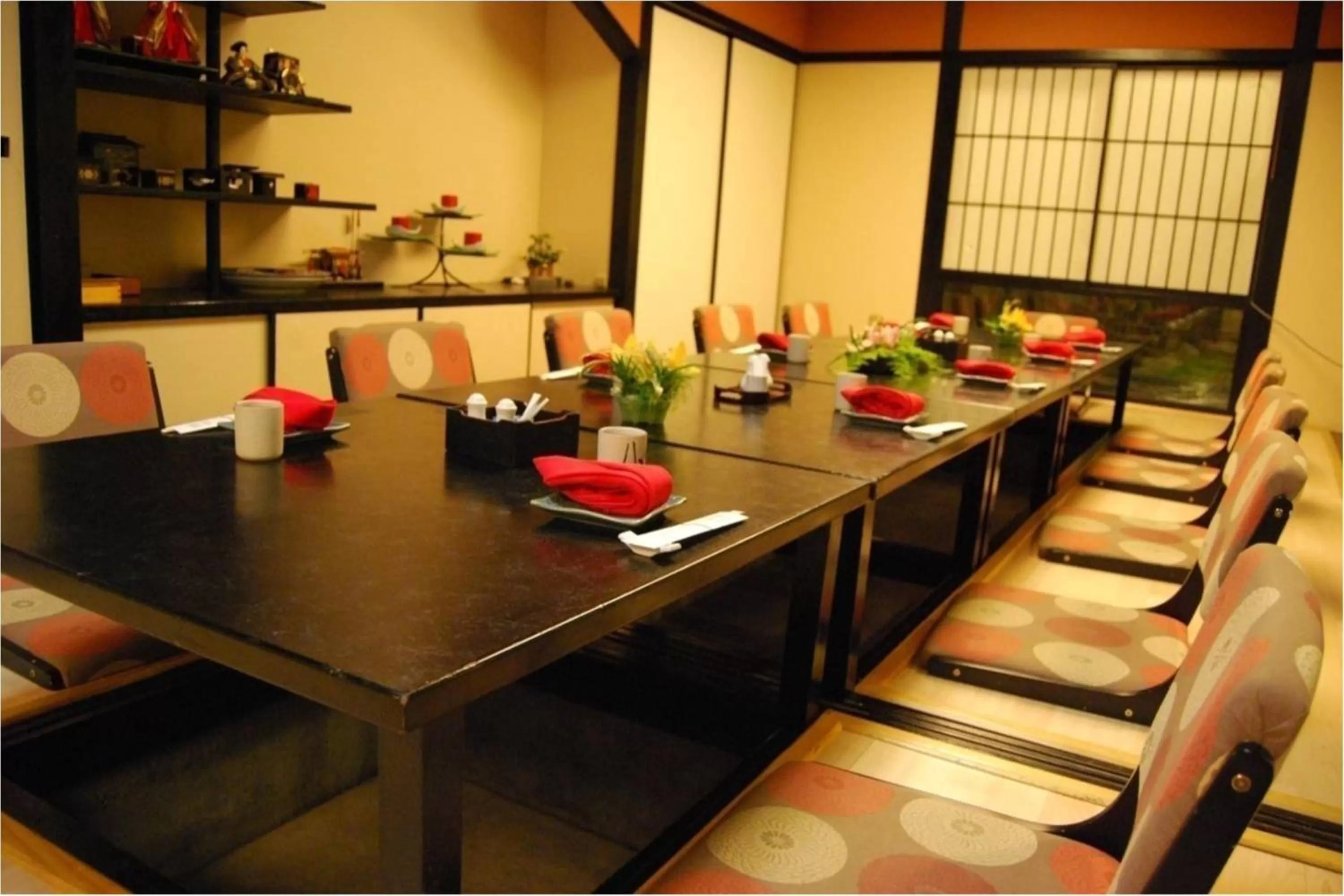 Restaurant/places to eat in Seri Pacific Hotel Kuala Lumpur