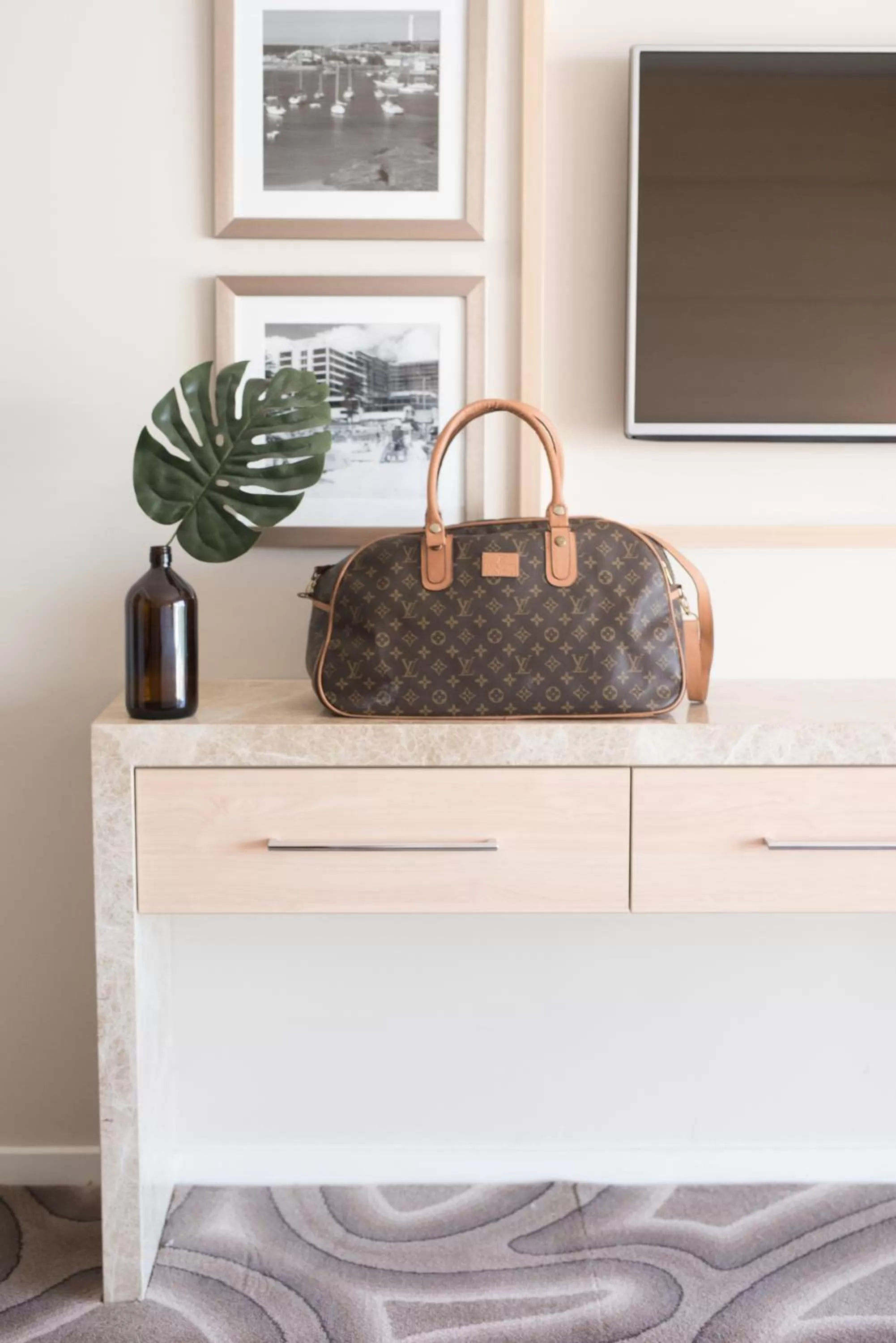 Decorative detail in Novotel Wollongong Northbeach